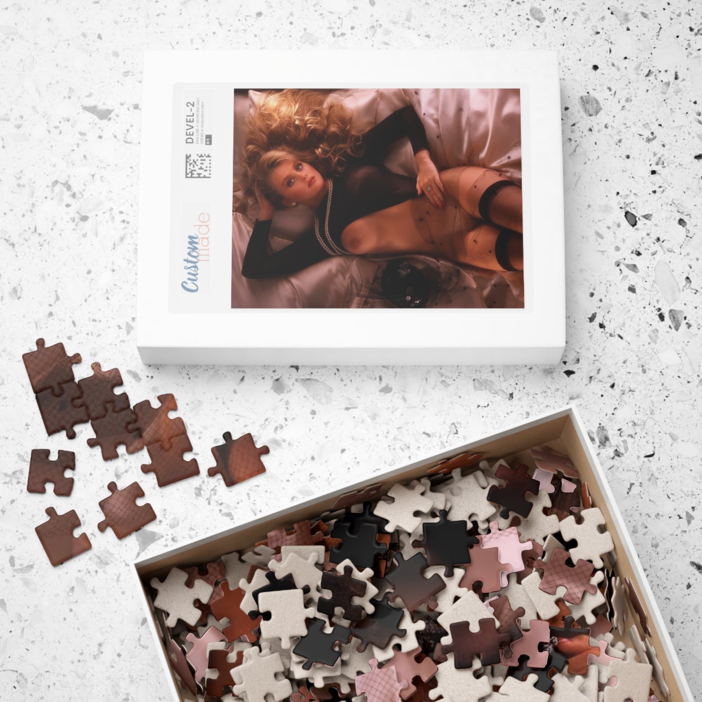 Puzzle (110, 252, 500, 1014-piece) Playboy Playmate February 1989 Simone Eden