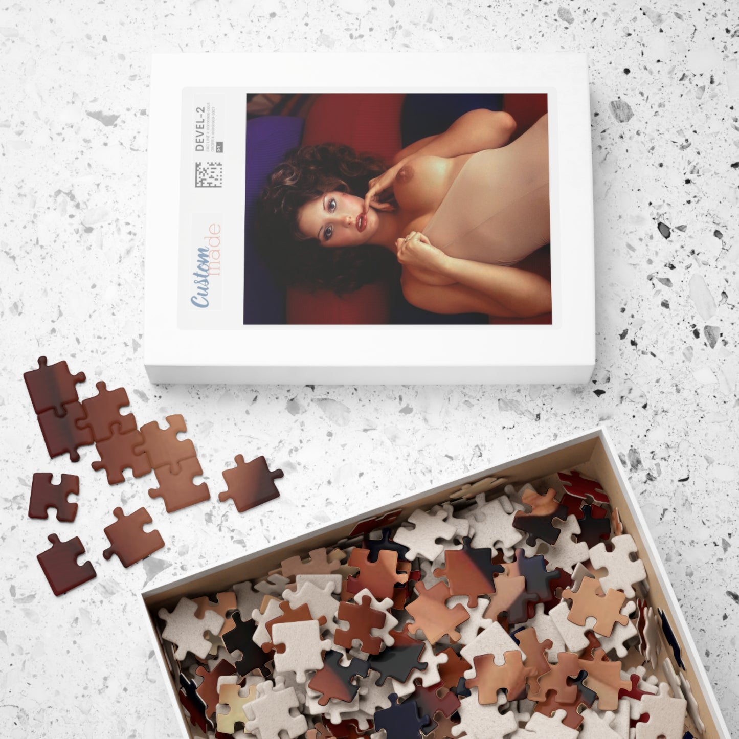 Puzzle (110, 252, 500, 1014-piece) Playboy Playmate February 1975 Laura Misch