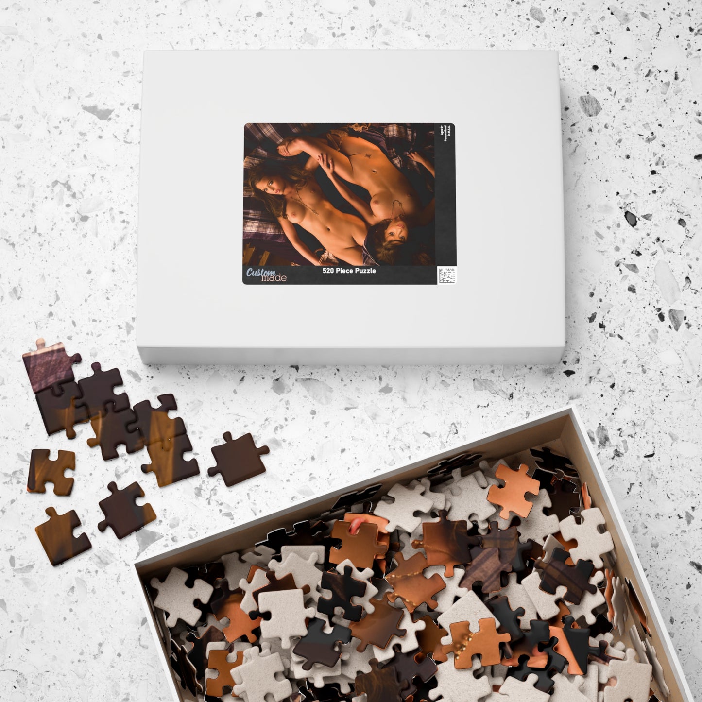 Puzzle (110, 252, 500, 1014-pc Playmate 2008 Jennifer & Natalie Campbell nude2