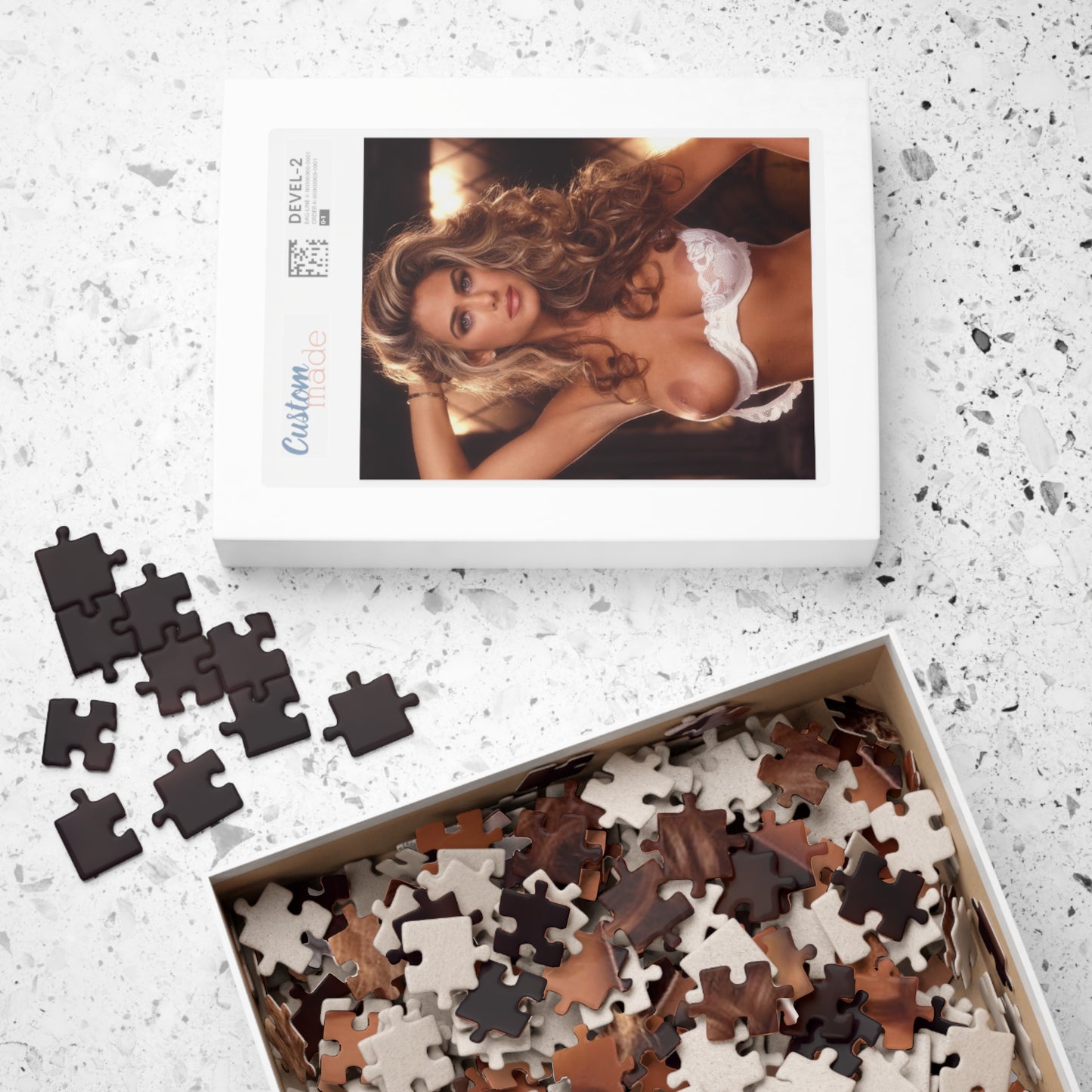Puzzle (110, 252, 500, 1014-piece) Playboy Playmate May 1996 Shauna Sand