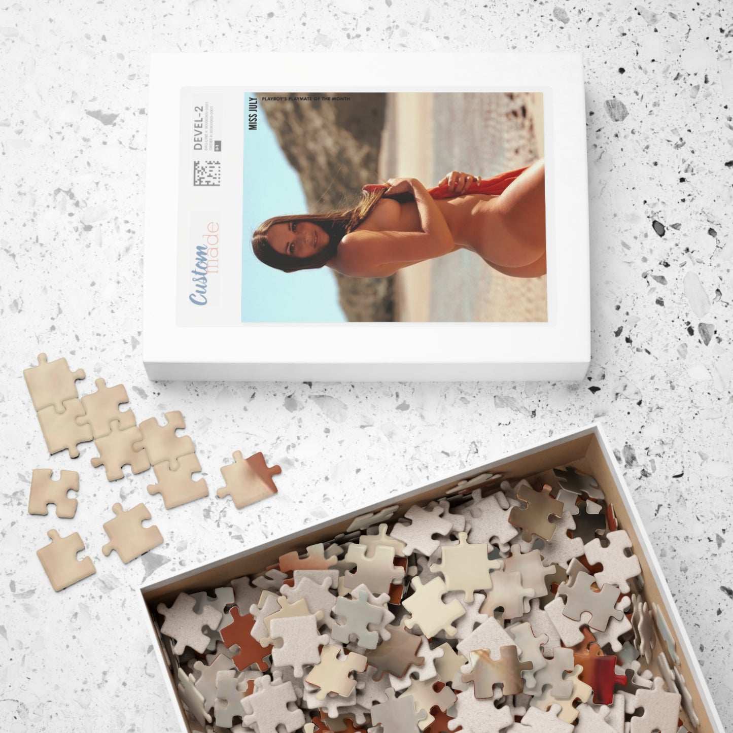 Puzzle (110, 252, 500, 1014-piece) Playboy Playmate July 1970 Carol Willis