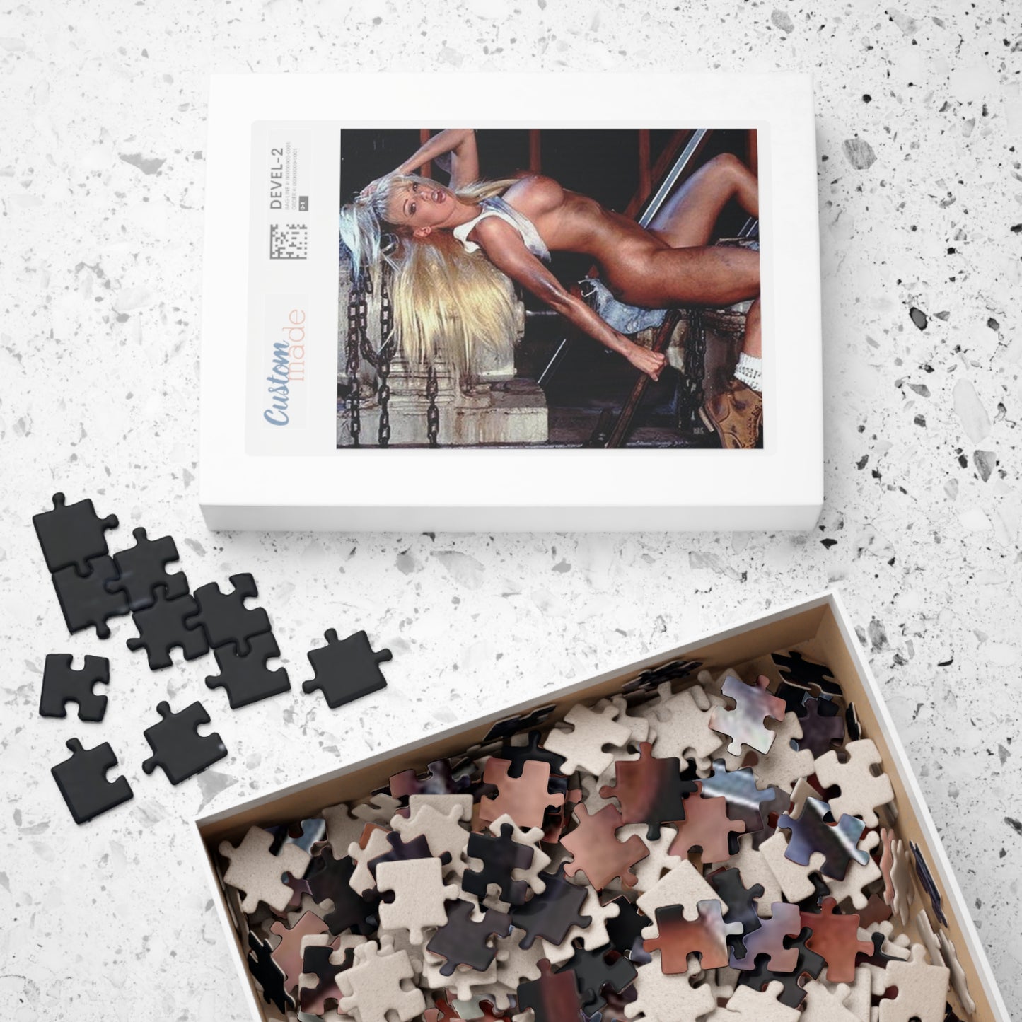 Puzzle (110, 252, 500, 1014-piece) Pornstar Jenna Jameson Nude
