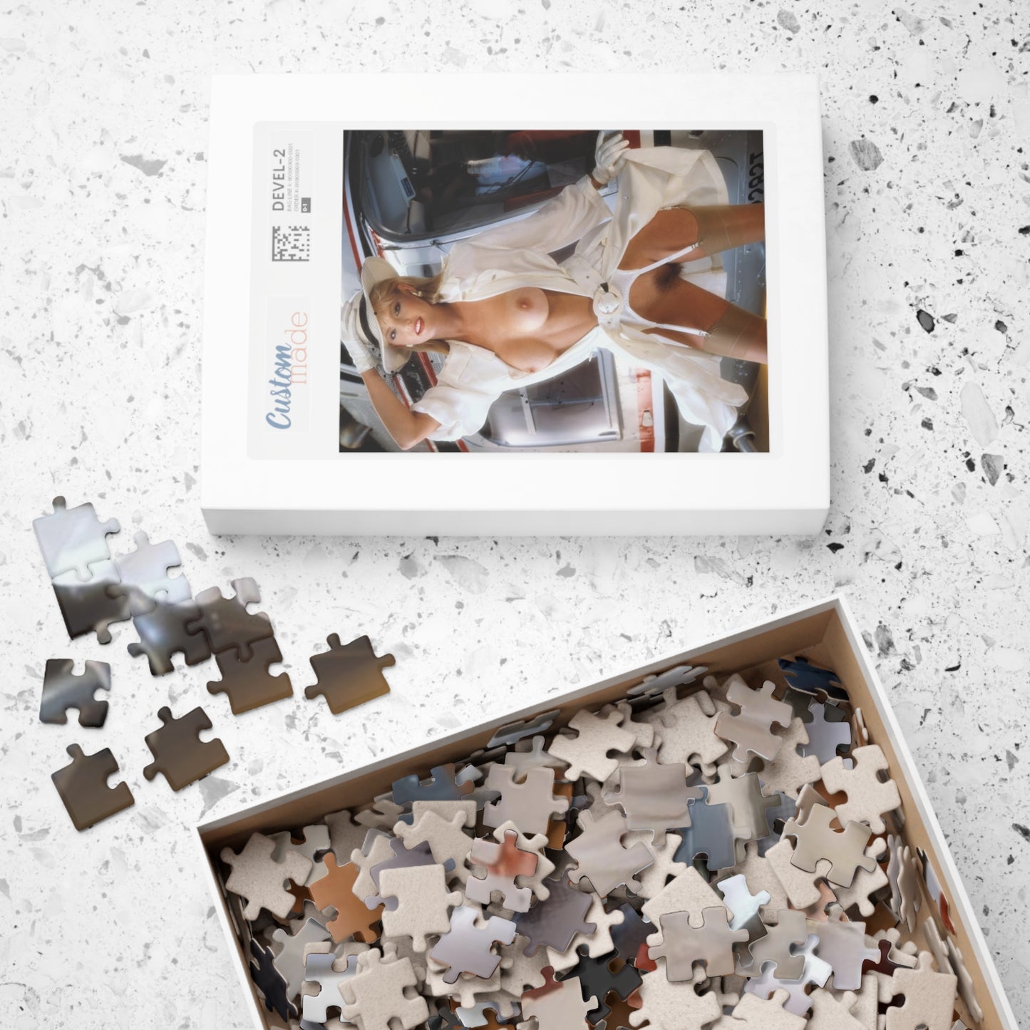 Puzzle (110, 252, 500, 1014-piece) Playboy Playmate July 1986 Lynne Austin
