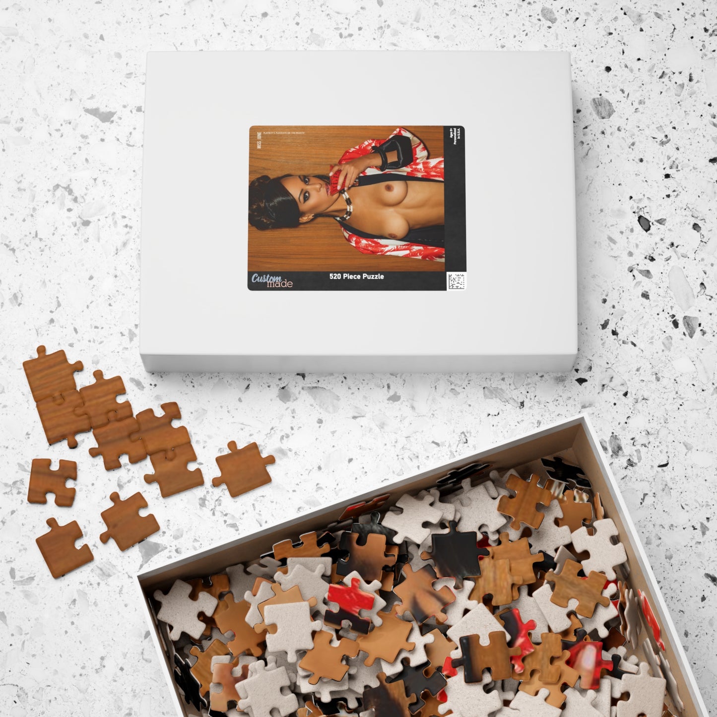 Puzzle (110, 252, 500, 1014-piece) Playboy Playmate June 2015 Kaylia Cassandra