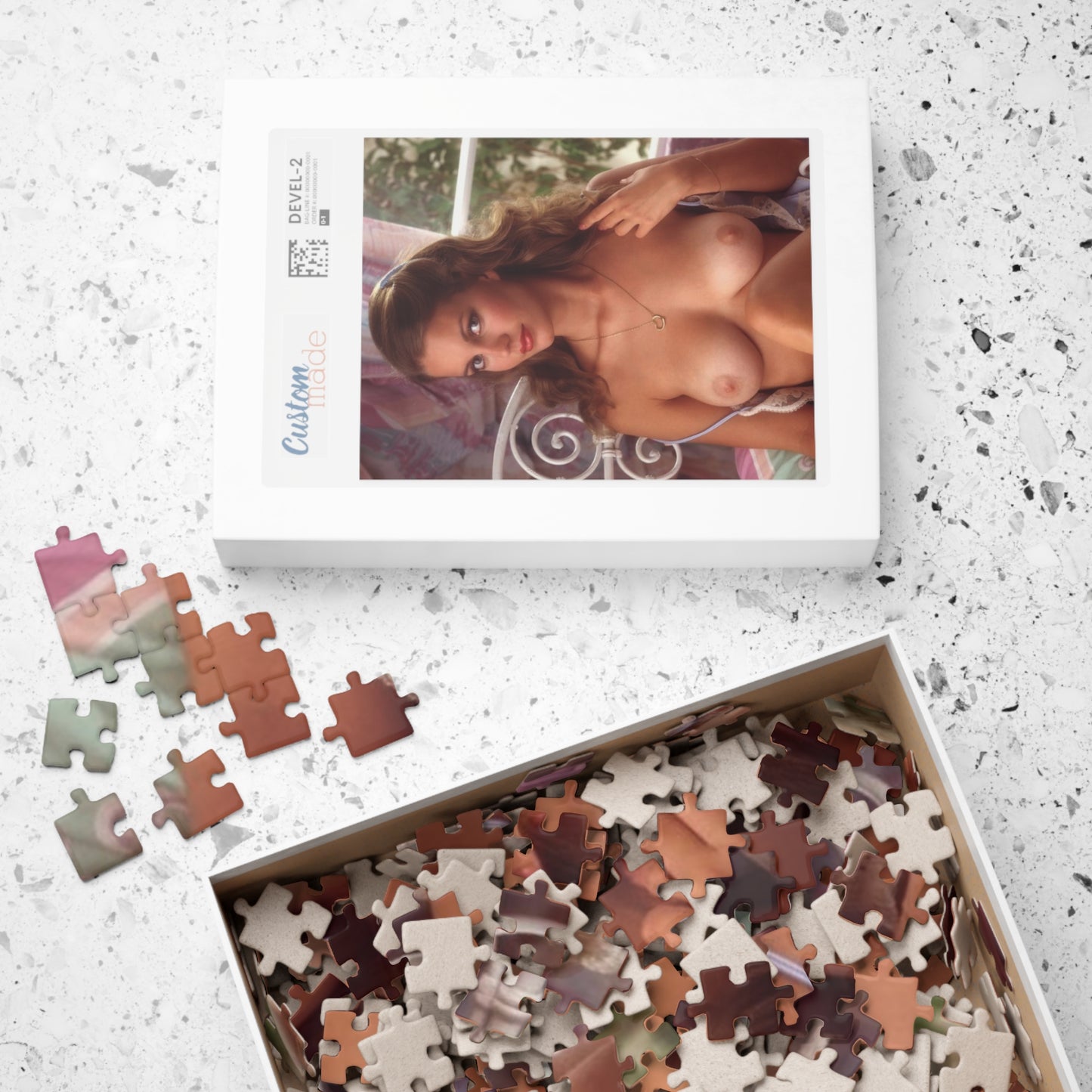 Puzzle (110, 252, 500, 1014-piece) Playboy Playmate September 1980 Lisa Welch