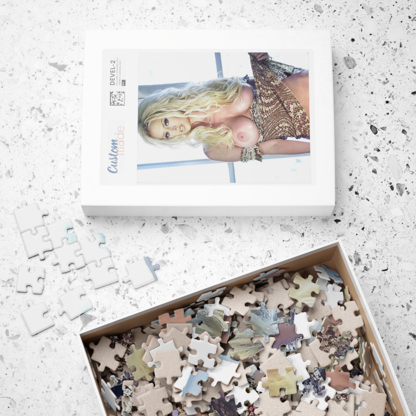 Puzzle (110, 252, 500, 1014-piece) Pornstar Jenna Jameson Nude