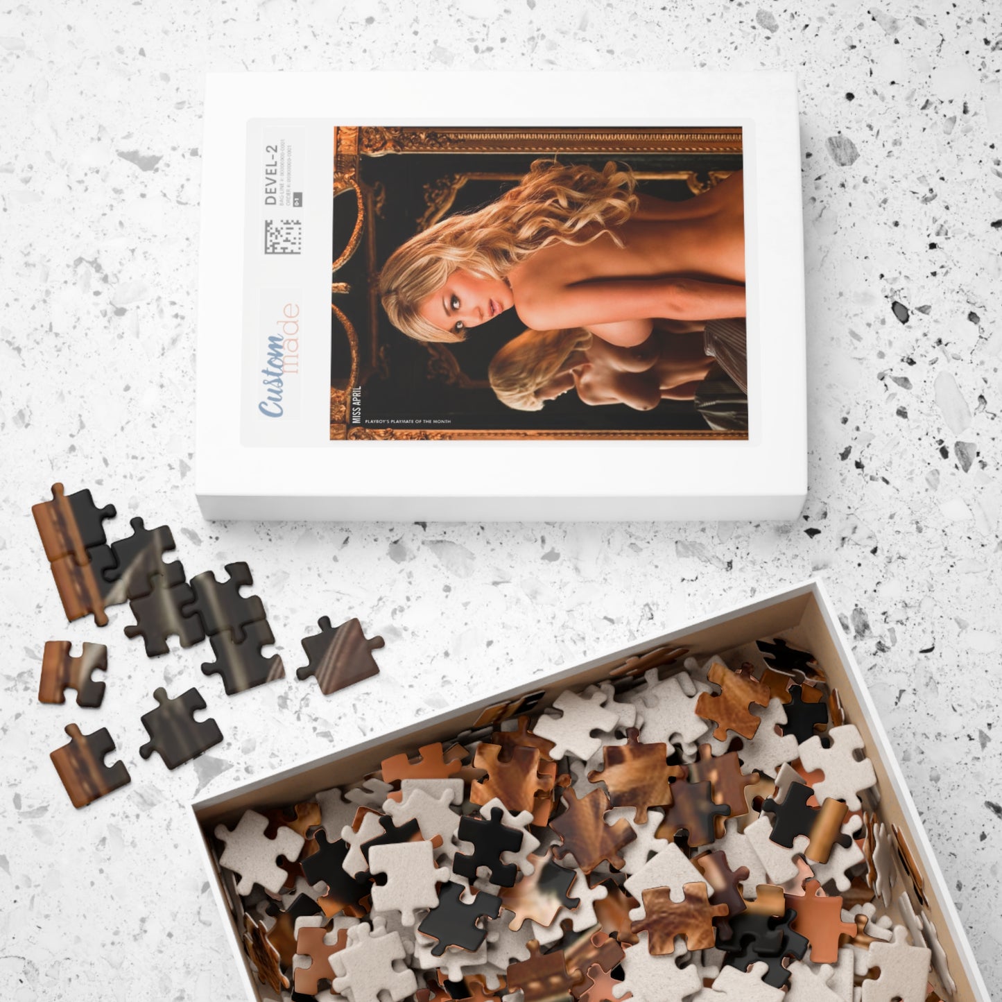 Puzzle (110, 252, 500, 1014-piece) Playmate April 2008 Regina Deutinger