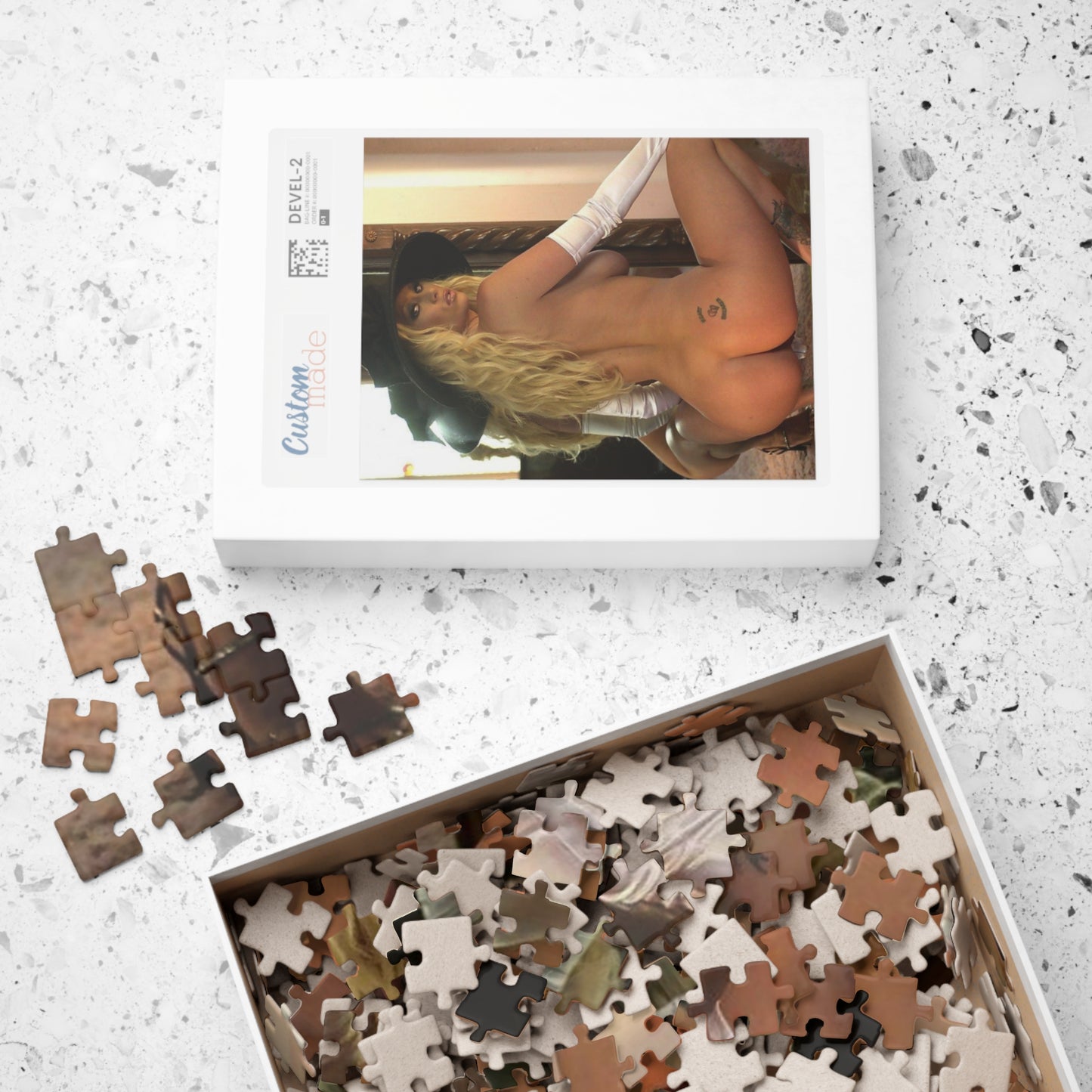 Puzzle (110, 252, 500, 1014-piece) Pornstar Jenna Jameson Nude
