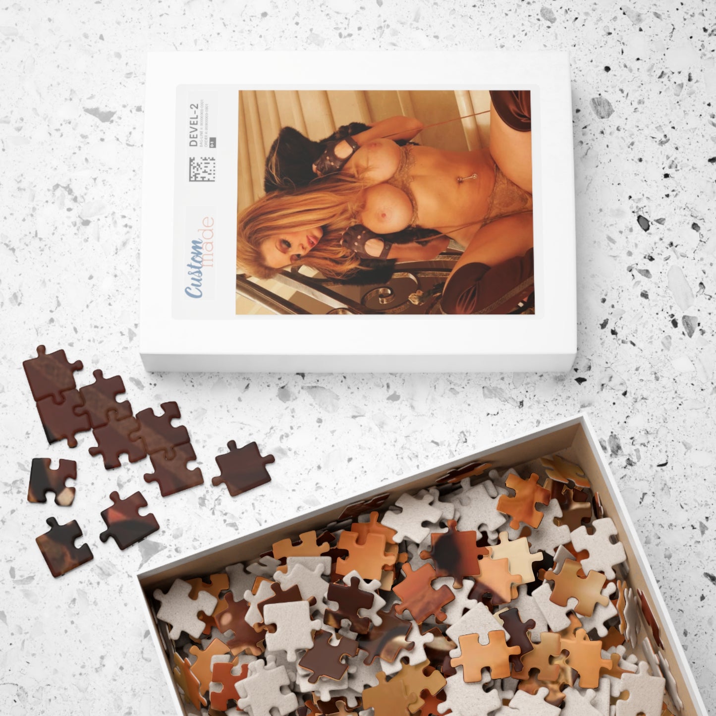 Puzzle (110, 252, 520, 1014-piece) Jenna Jameson