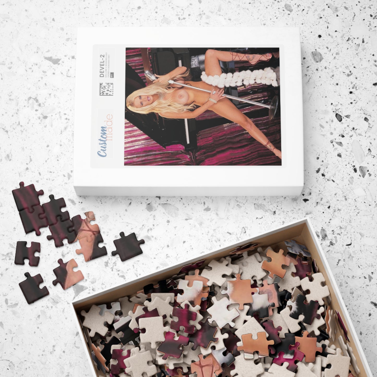 Puzzle (110, 252, 500, 1014-piece) Pornstar Jenna Jameson Nude