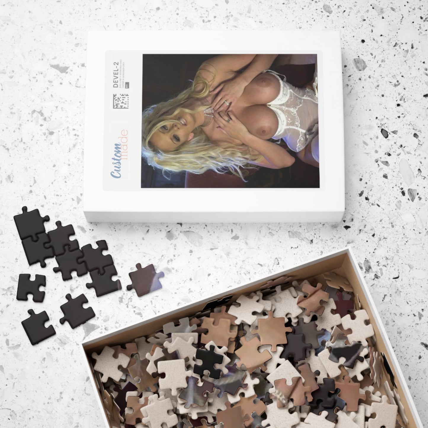 Puzzle (110, 252, 500, 1014-piece) Pornstar Jenna Jameson Nude