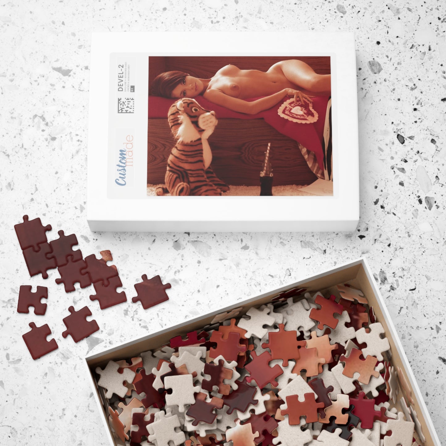 Puzzle (110, 252, 500, 1014-piece) Playboy Playmate February 1967 Kim Farber