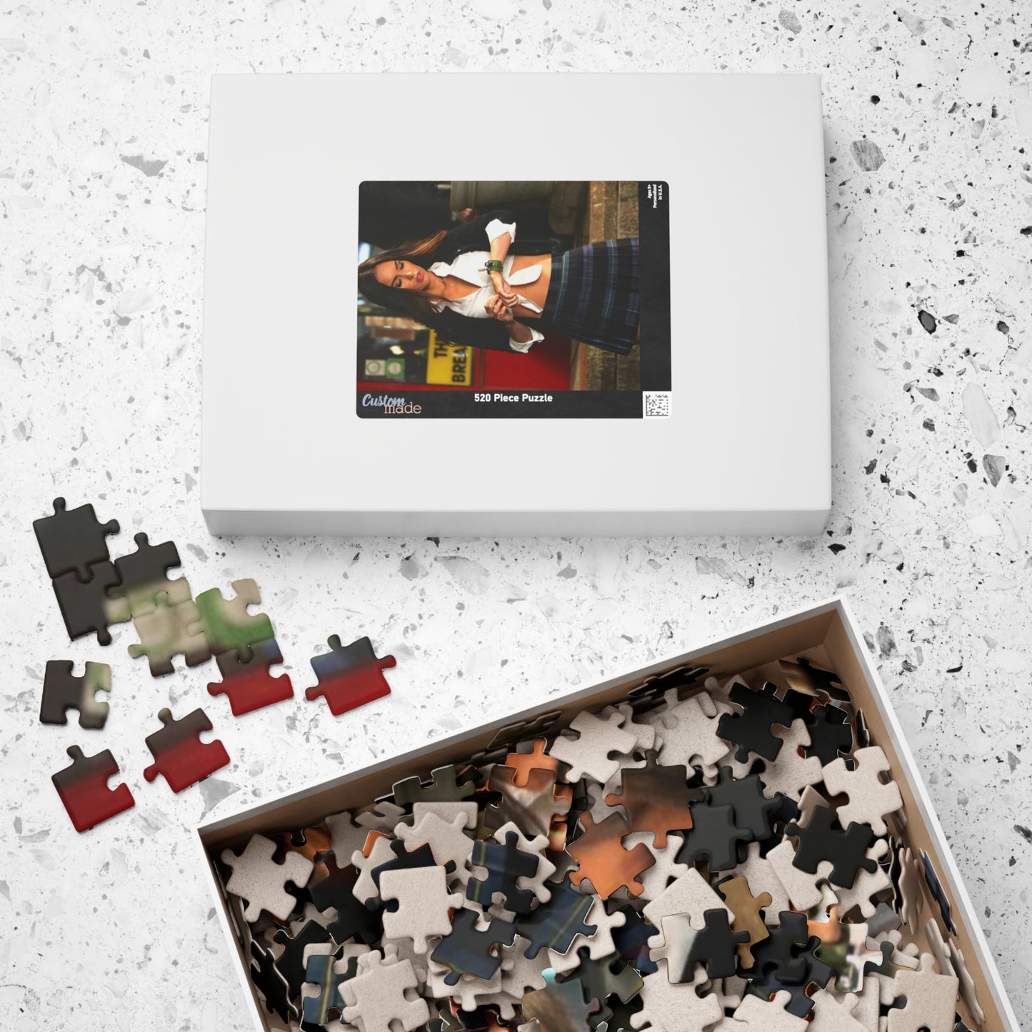 Puzzle (110, 252, 520, 1014-piece) Megan Fox