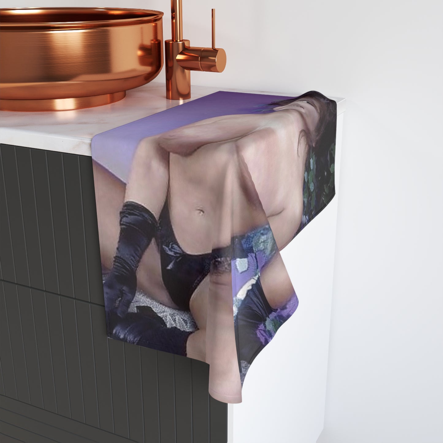 Hand Towel Retro Pornstar Holly Body Nude