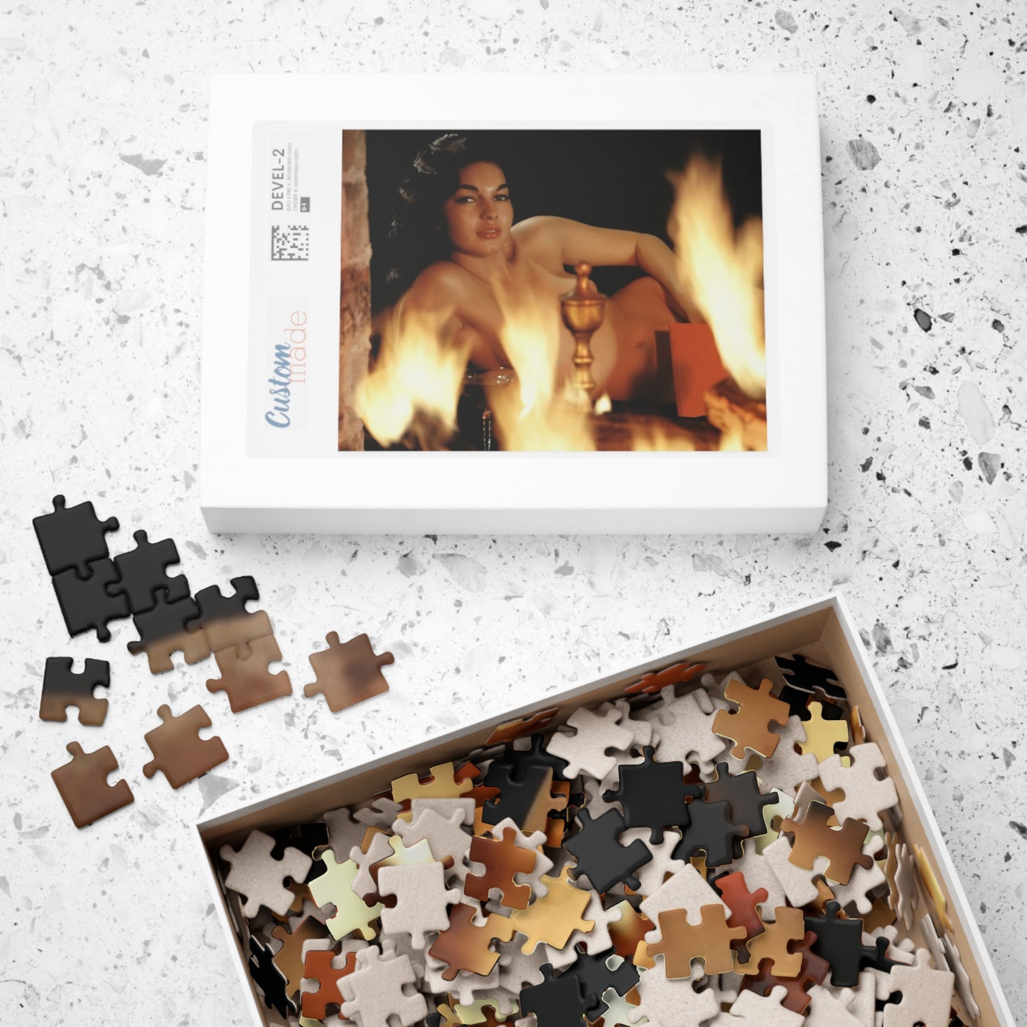Puzzle (110, 252, 500, 1014-piece) Playboy Playmate December 1957 Linda Vargas