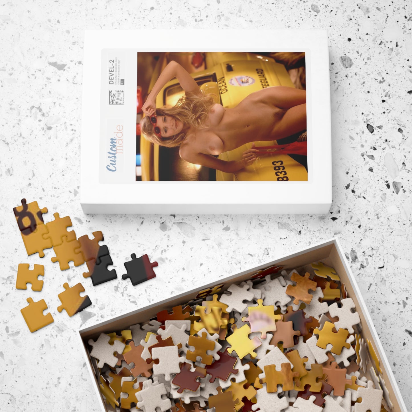 Puzzle (110, 252, 500, 1014-piece) Playboy Playmate March 1998 Marliece Andrada