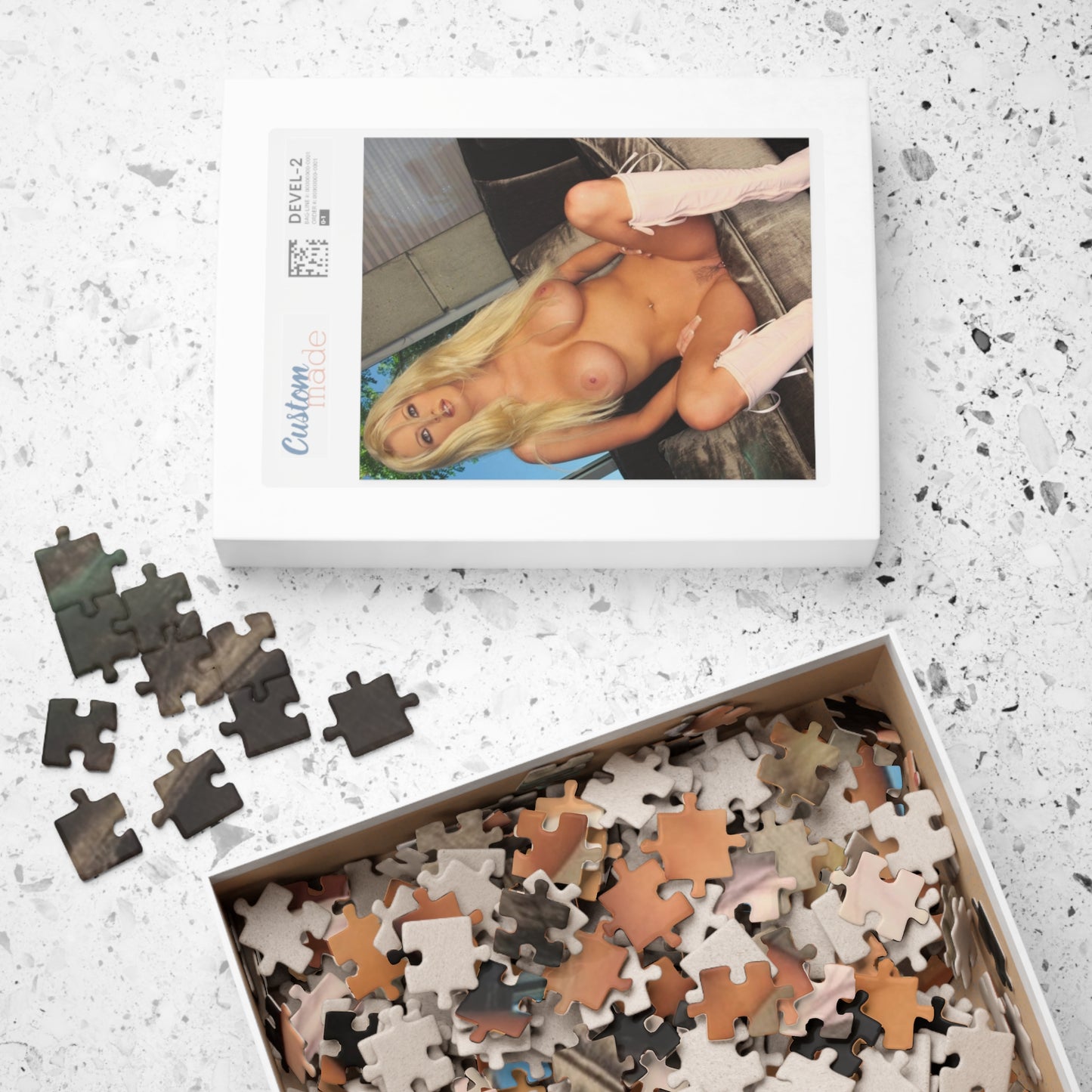 Puzzle (110, 252, 500, 1014-piece) Pornstar Jenna Jameson Nude