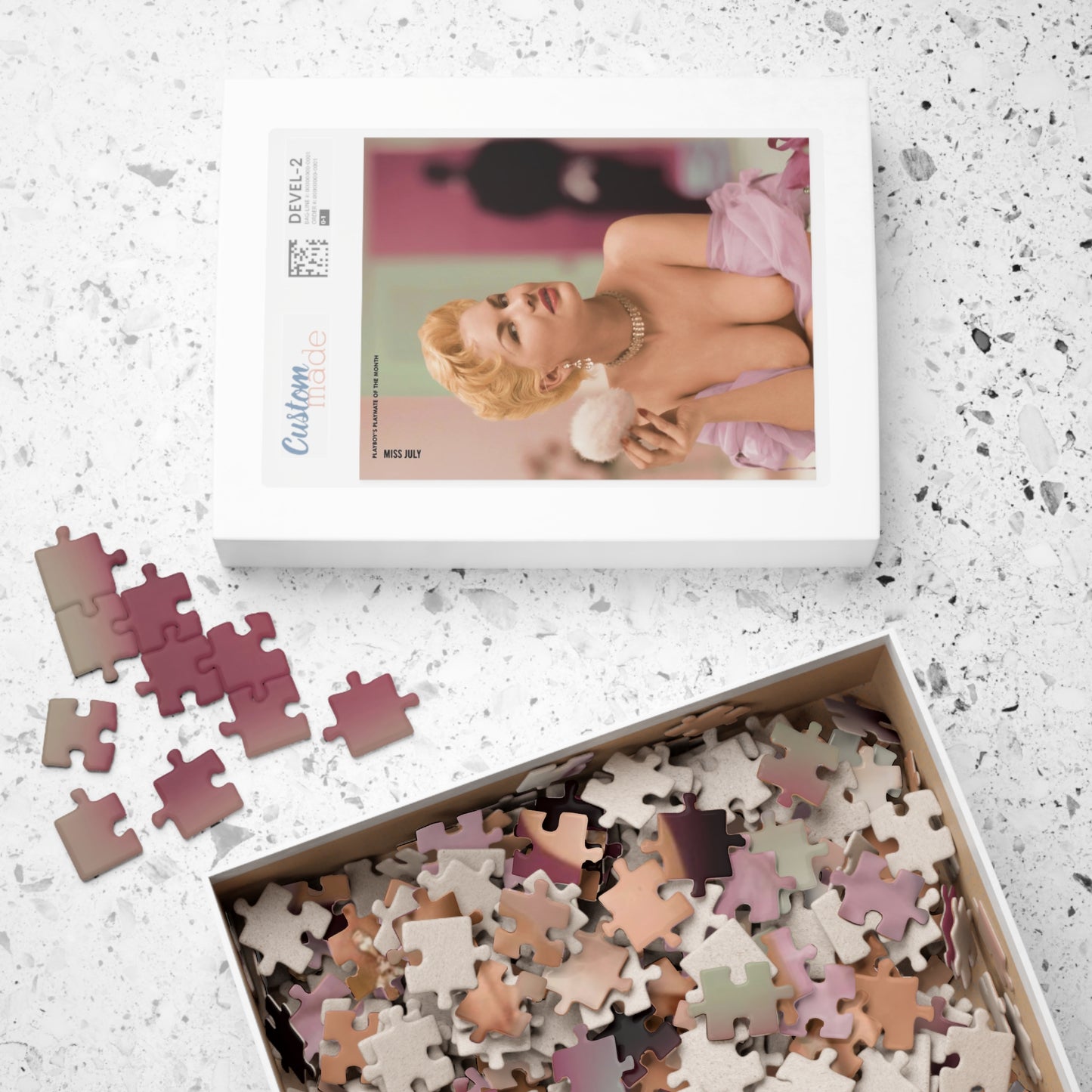 Puzzle (110, 252, 500, 1014-piece) Playboy Playmate July 1955 Janet Pilgrim
