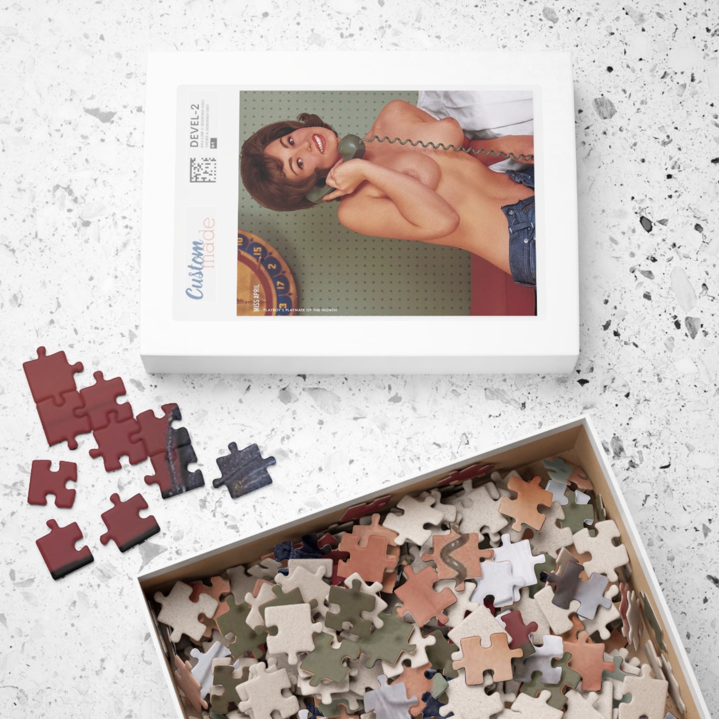 Puzzle (110, 252, 500, 1014-piece) Playboy Playmate April 1962 Roberta Lane