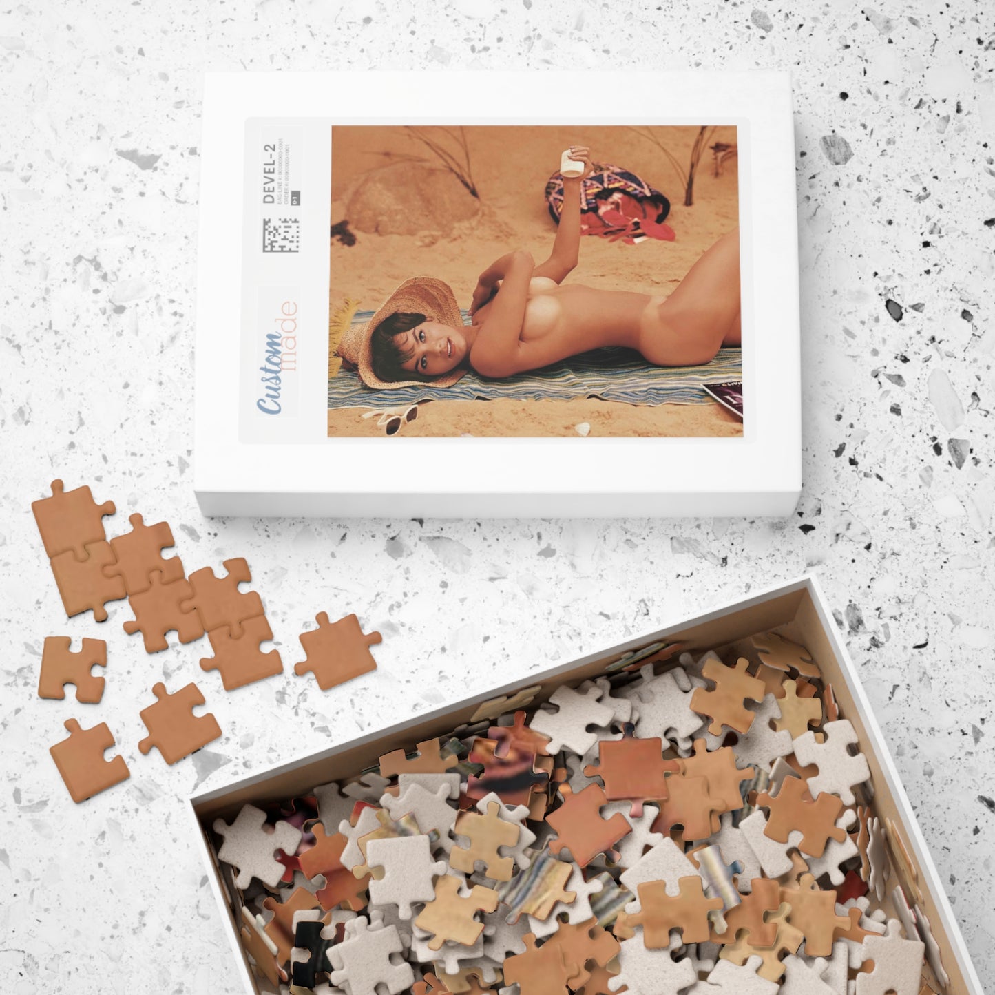 Puzzle (110, 252, 500, 1014-piece) Playboy Playmate June 1960 Delores Wells