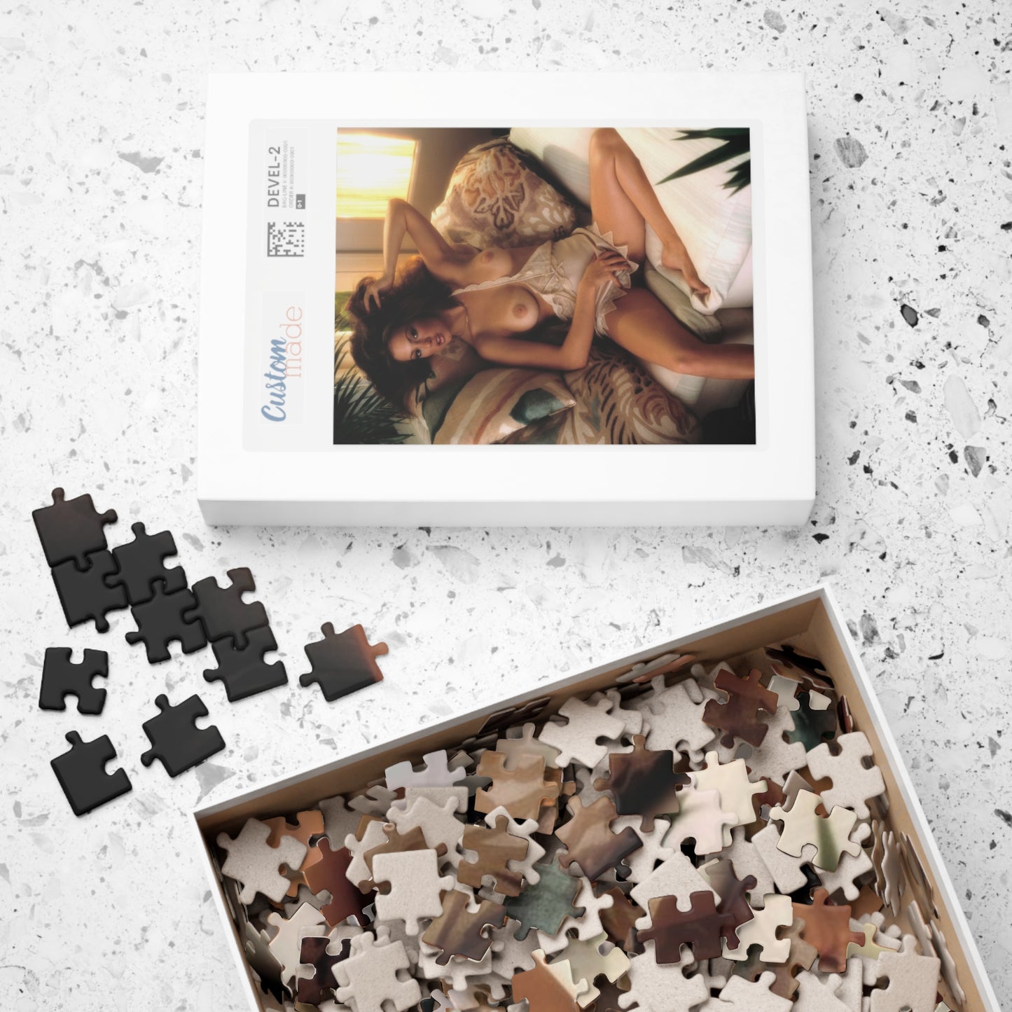 Puzzle (110, 252, 500, 1014-piece) Playboy Playmate August 1978 Vicki Witt