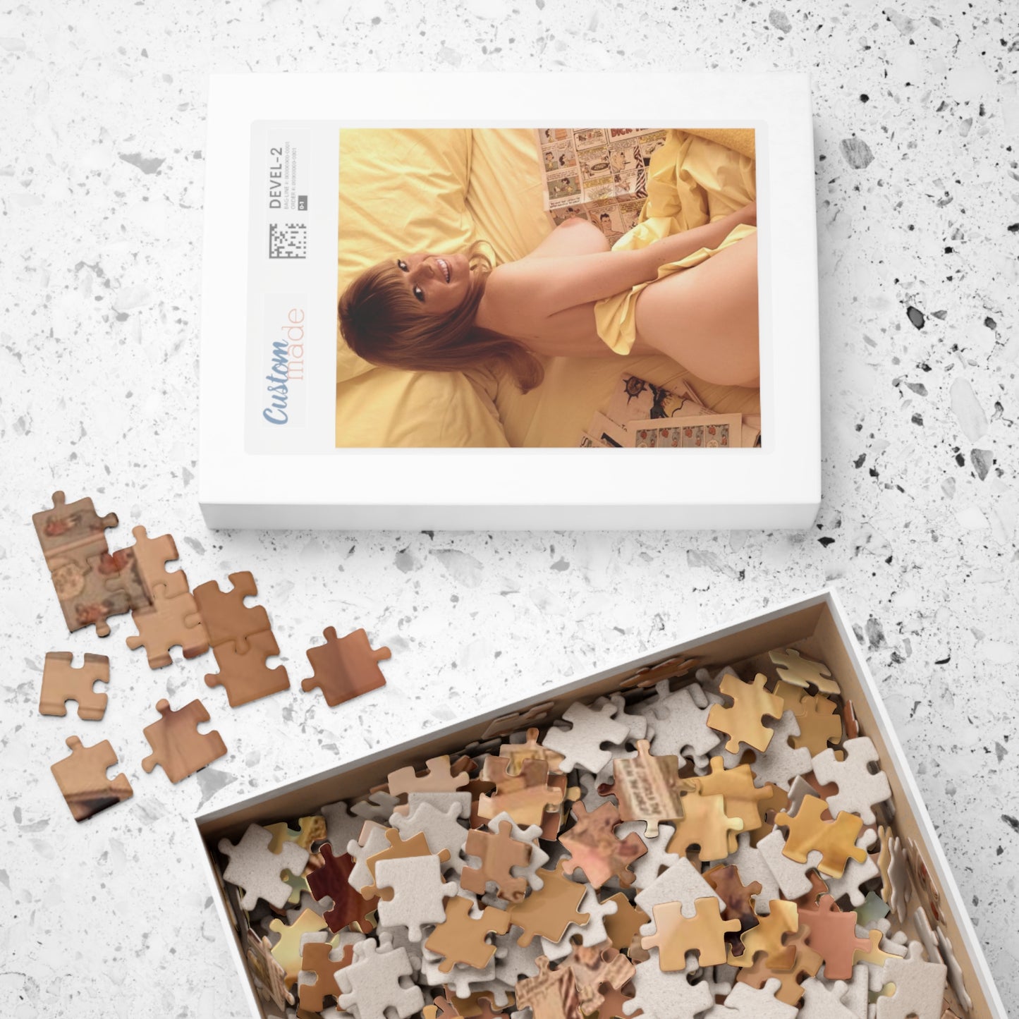 Puzzle (110, 252, 500, 1014-piece) Playboy Playmate March 1969 Kathy Macdonald