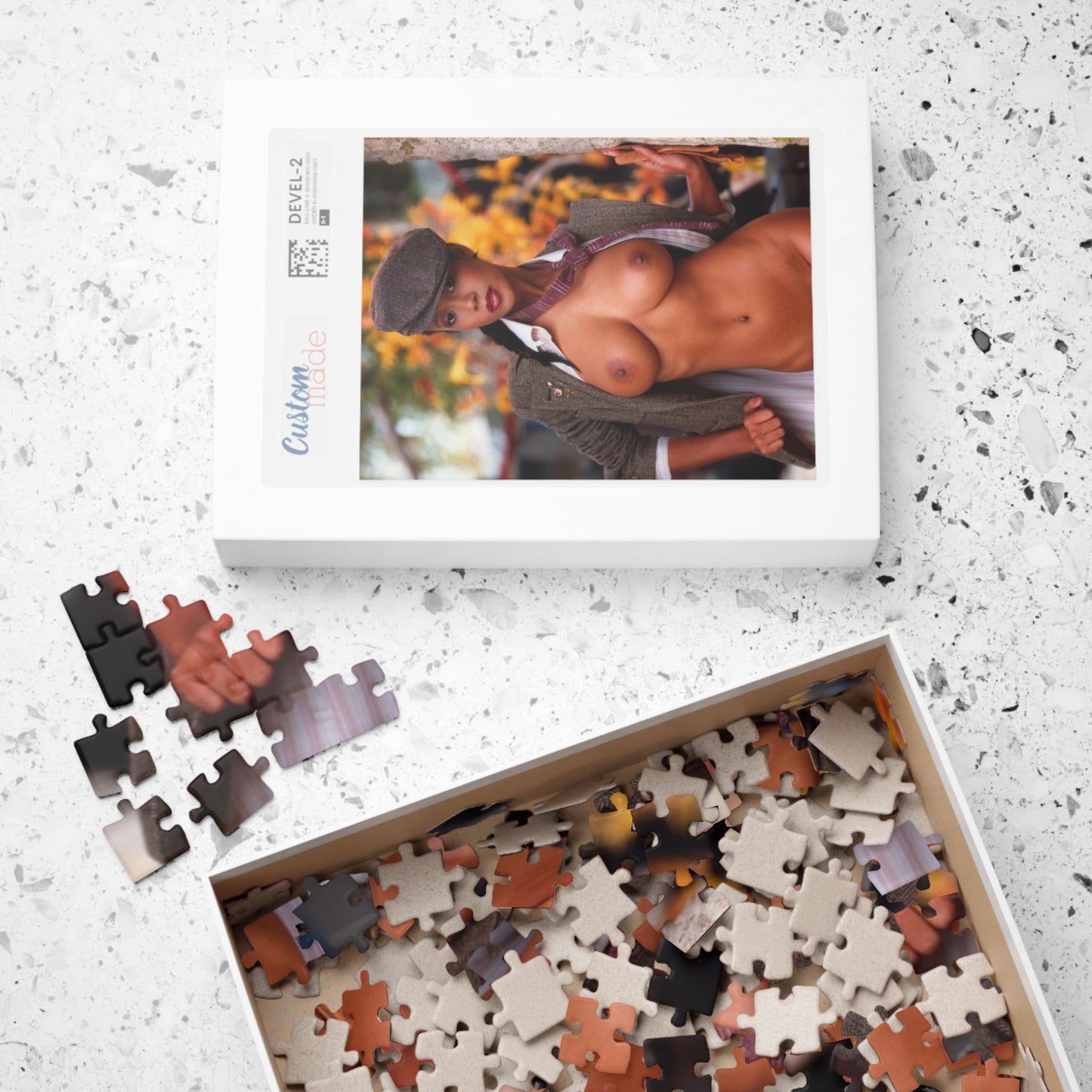 Puzzle (110, 252, 500, 1014-piece) Playboy Playmate September 1985 Venice Kong