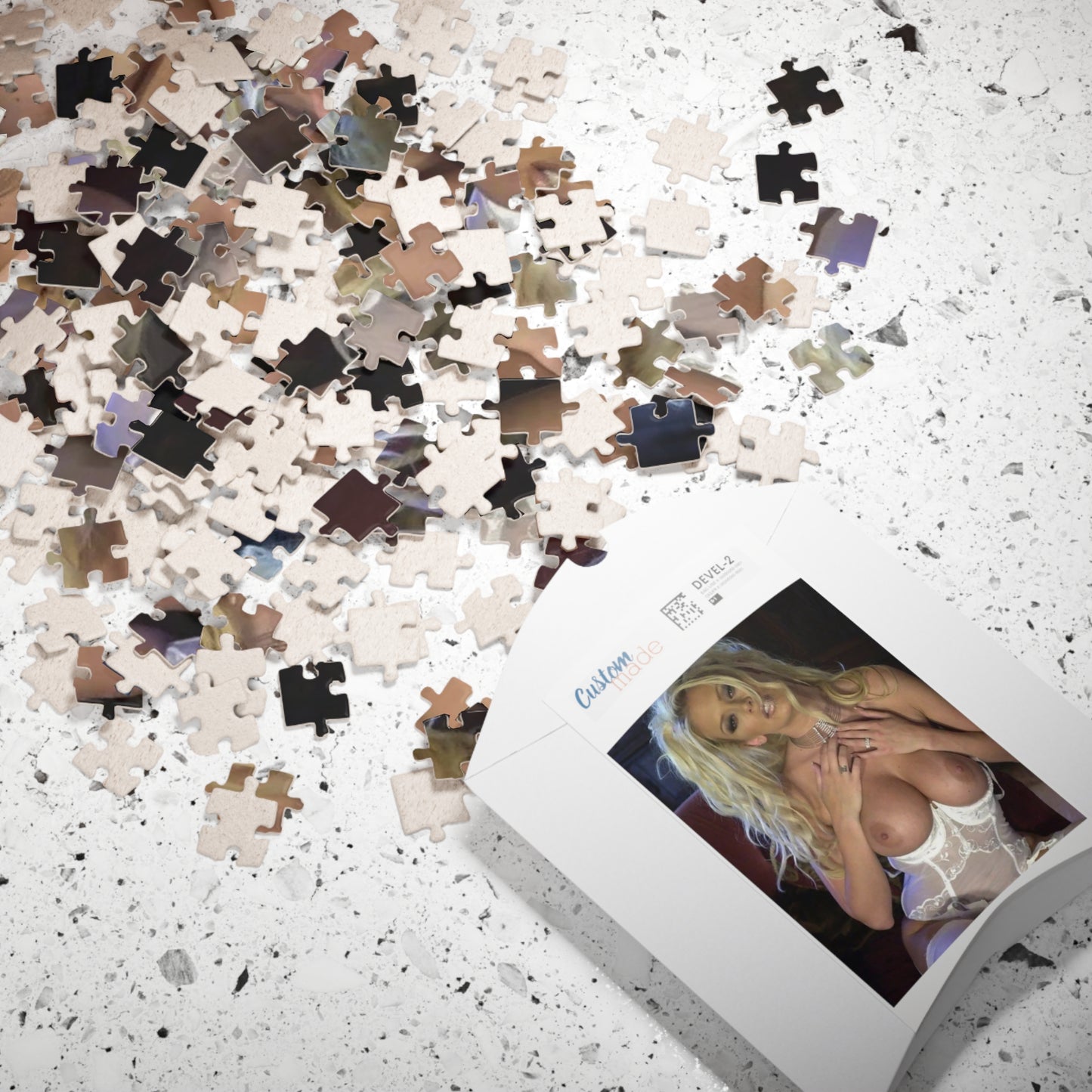 Puzzle (110, 252, 500, 1014-piece) Pornstar Jenna Jameson Nude