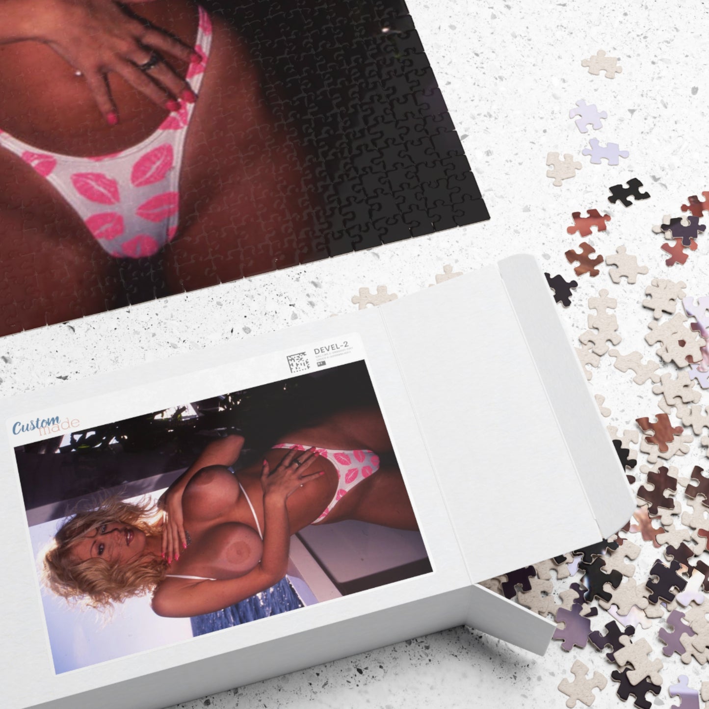 Puzzle (110, 252, 500, 1014-piece) Pornstar Jenna Jameson Nude