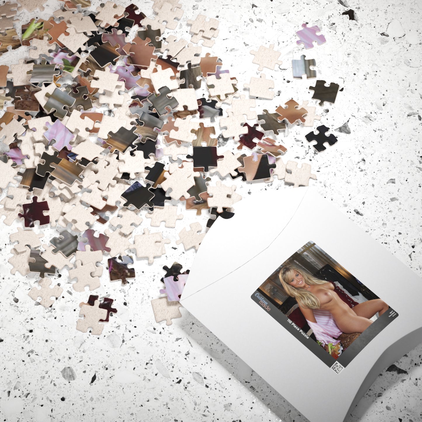 Puzzle (110, 252, 500, 1014-piece) Playmate January 2012 Heather Knox