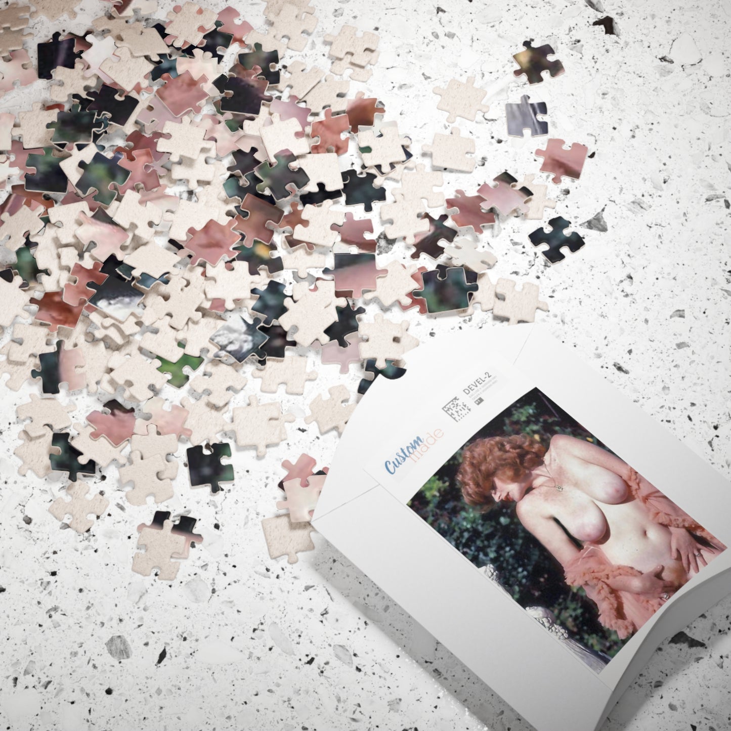 Puzzle (110, 252, 520, 1014-piece) Retro Pornstar Lisa De Leeuw Nude