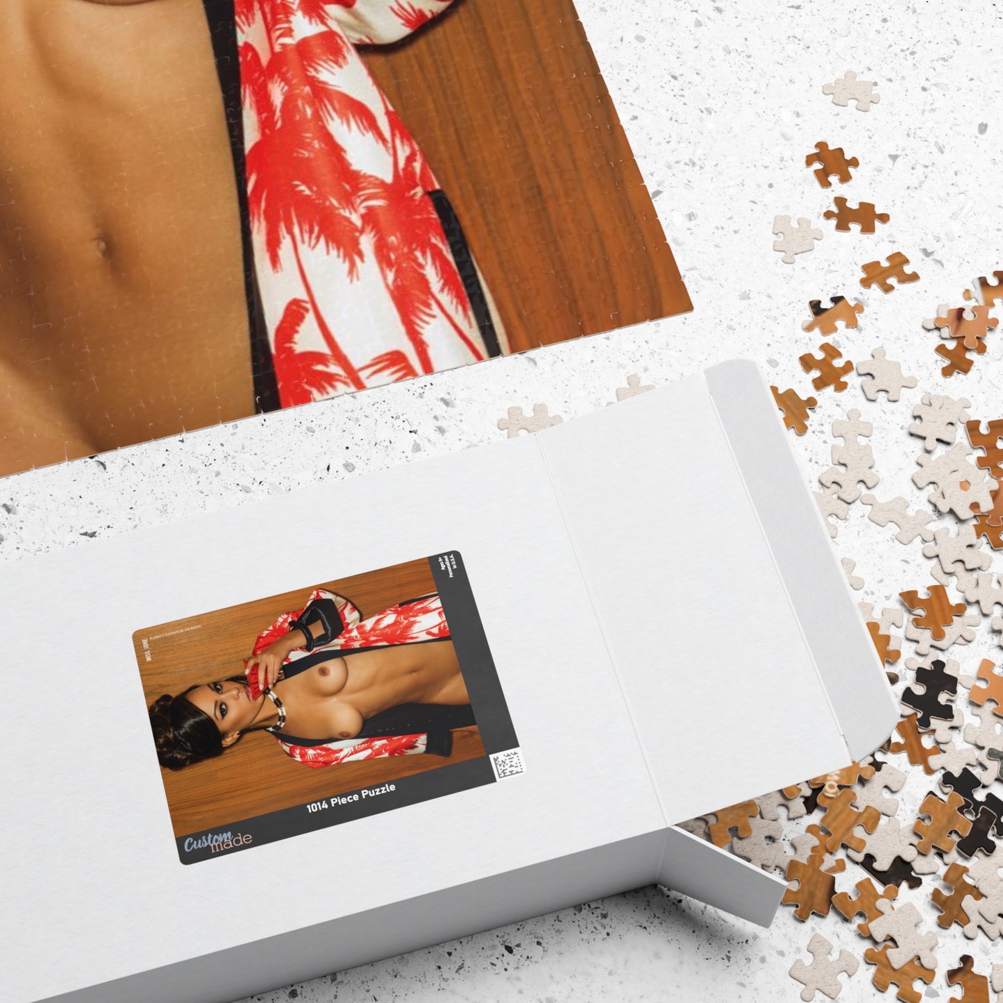 Puzzle (110, 252, 500, 1014-piece) Playboy Playmate June 2015 Kaylia Cassandra