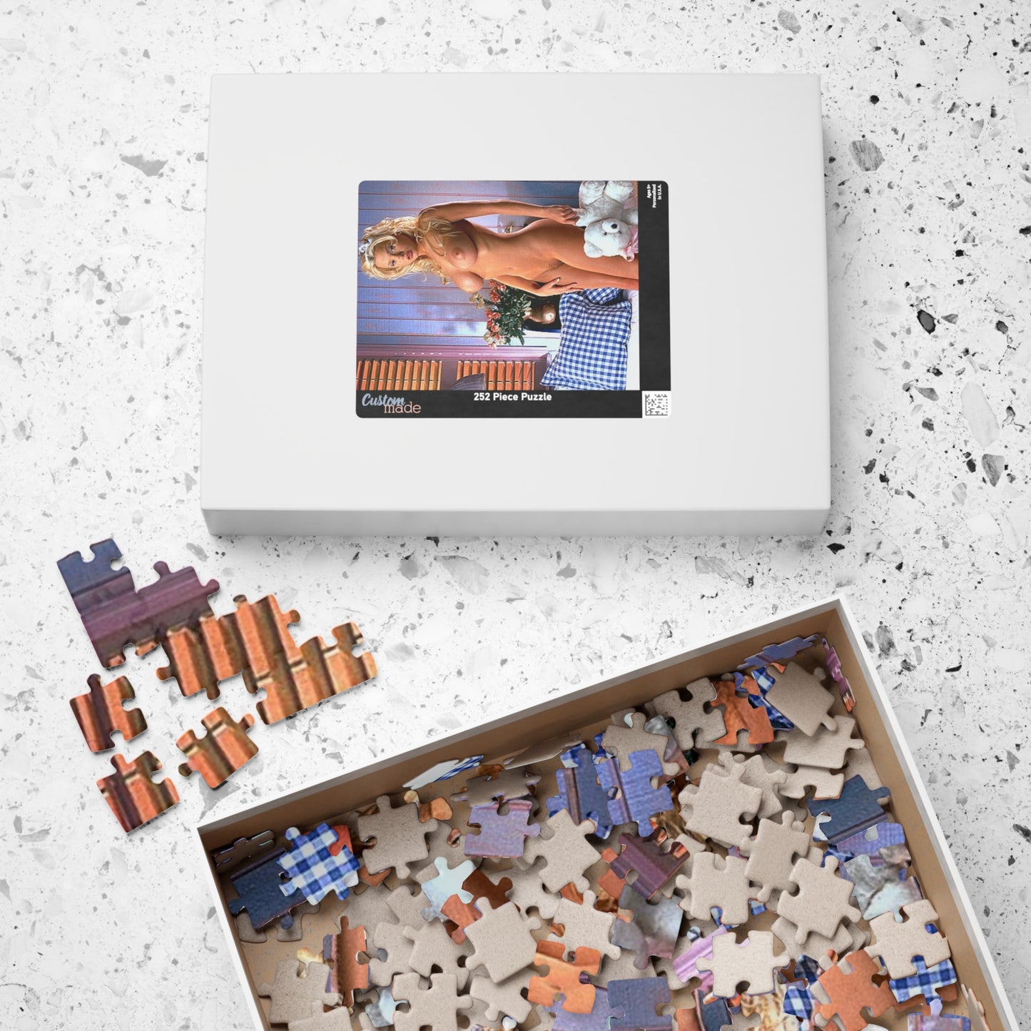 Puzzle (110, 252, 520, 1014-piece) Pornstar Chloe Jones Nude
