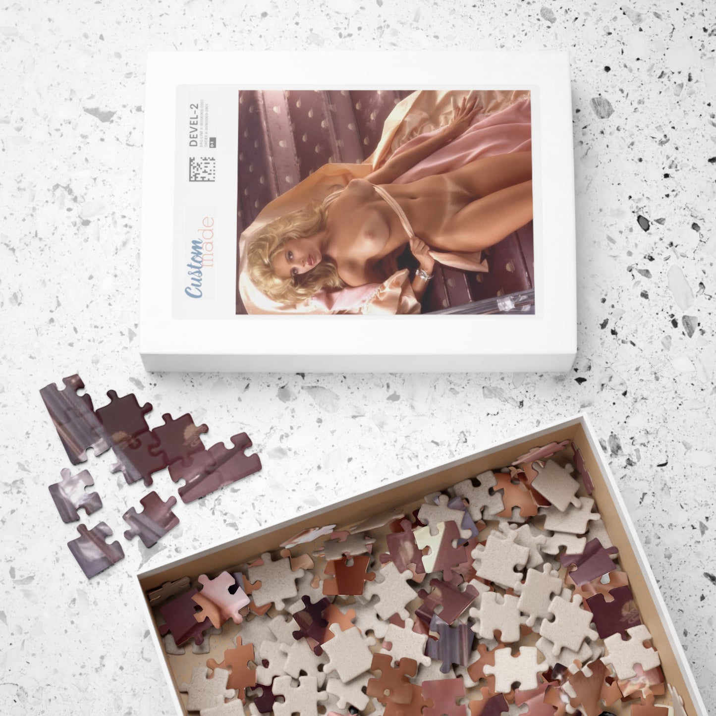 Puzzle (110, 252, 500, 1014-piece) Playboy Playmate Nov 1985 Pamela Saunders