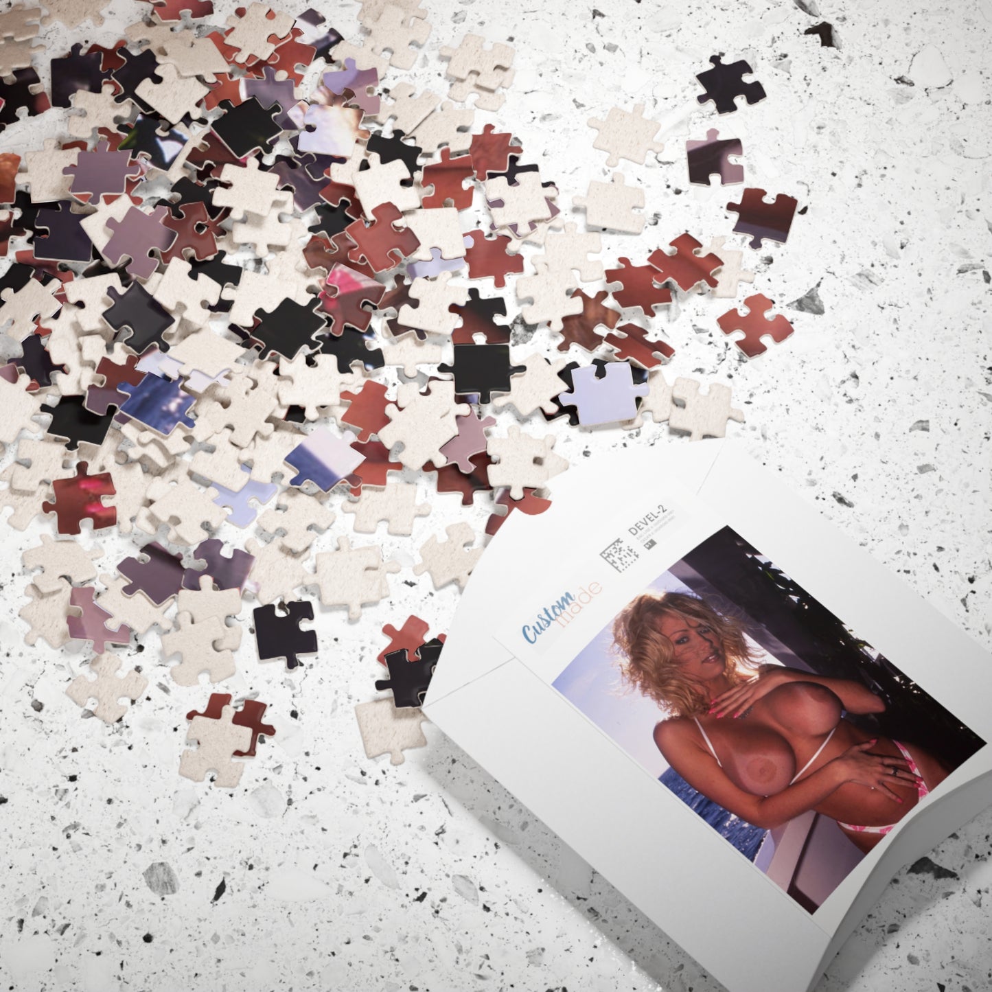 Puzzle (110, 252, 500, 1014-piece) Pornstar Jenna Jameson Nude