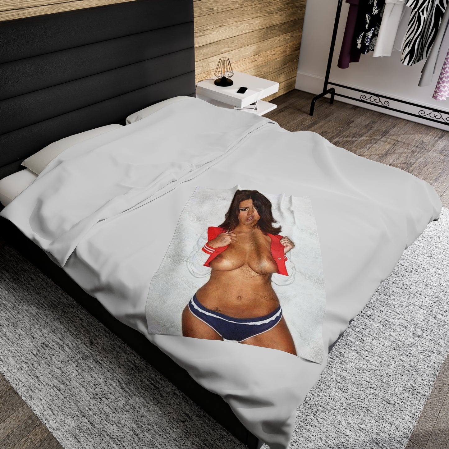 Velveteen Plush Blanket Holly Peers Nude