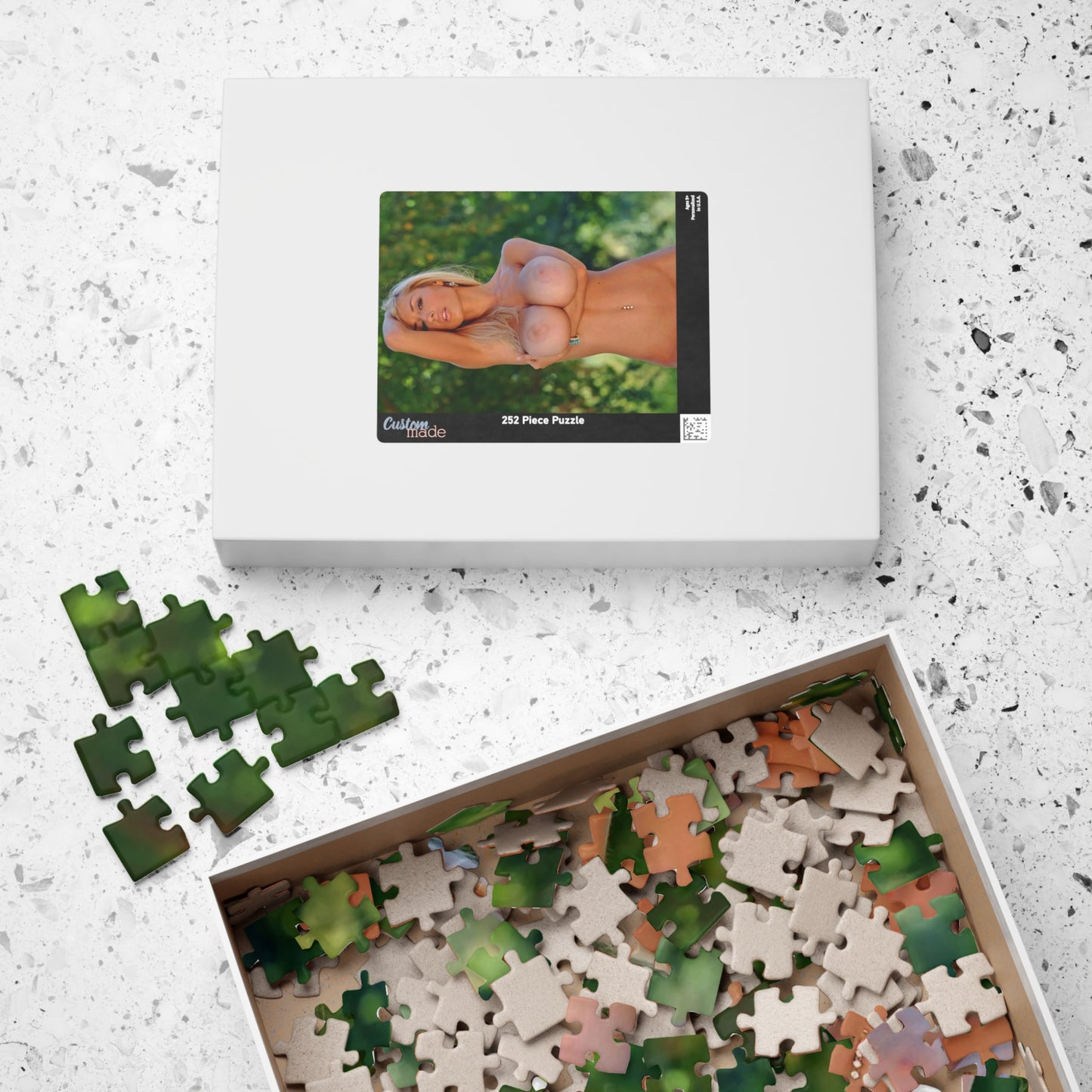 Puzzle (110, 252, 500, 1014-piece) Sexy Busty Blonde