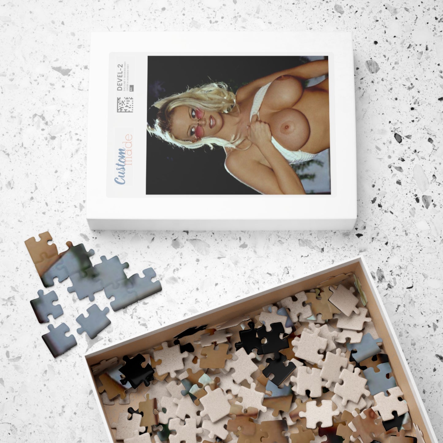 Puzzle (110, 252, 500, 1014-piece) Pornstar Jenna Jameson Nude