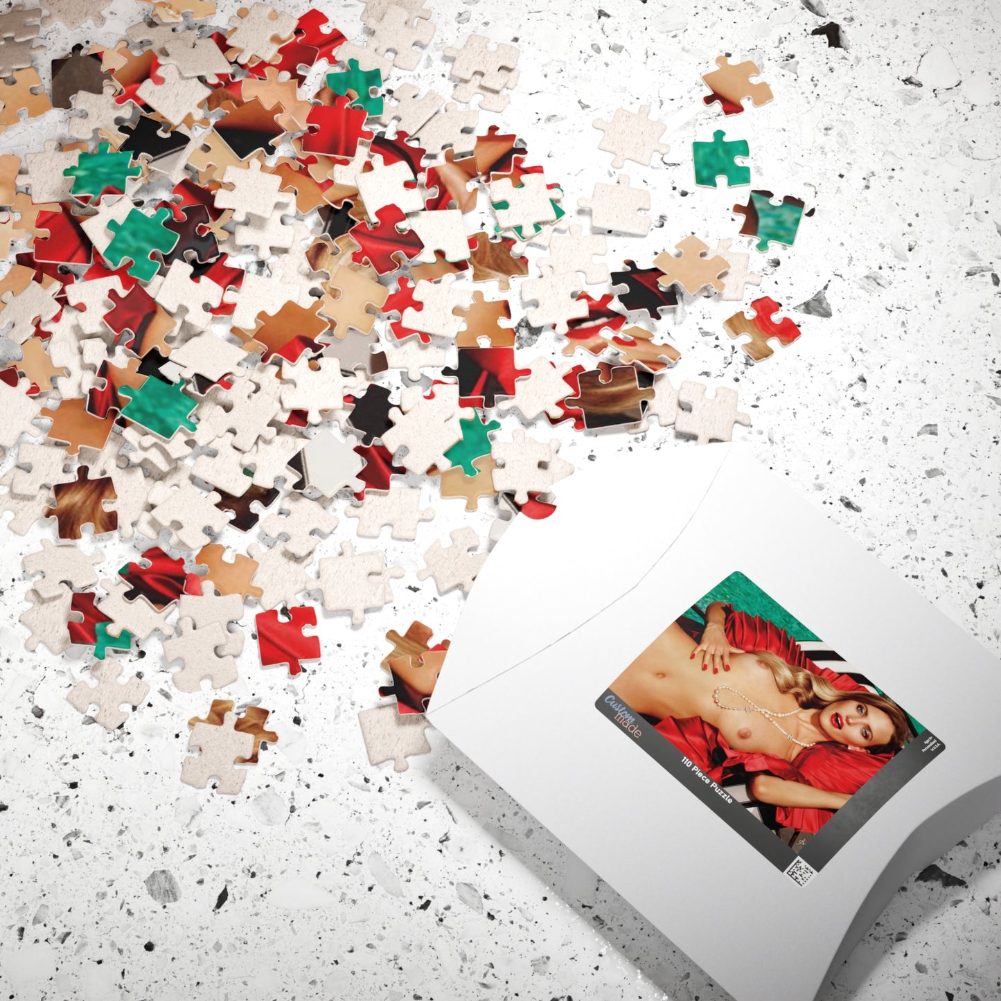 Puzzle (110, 252, 500, 1014-piece) Playboy Playmate Feb 2014 Amanda Booth