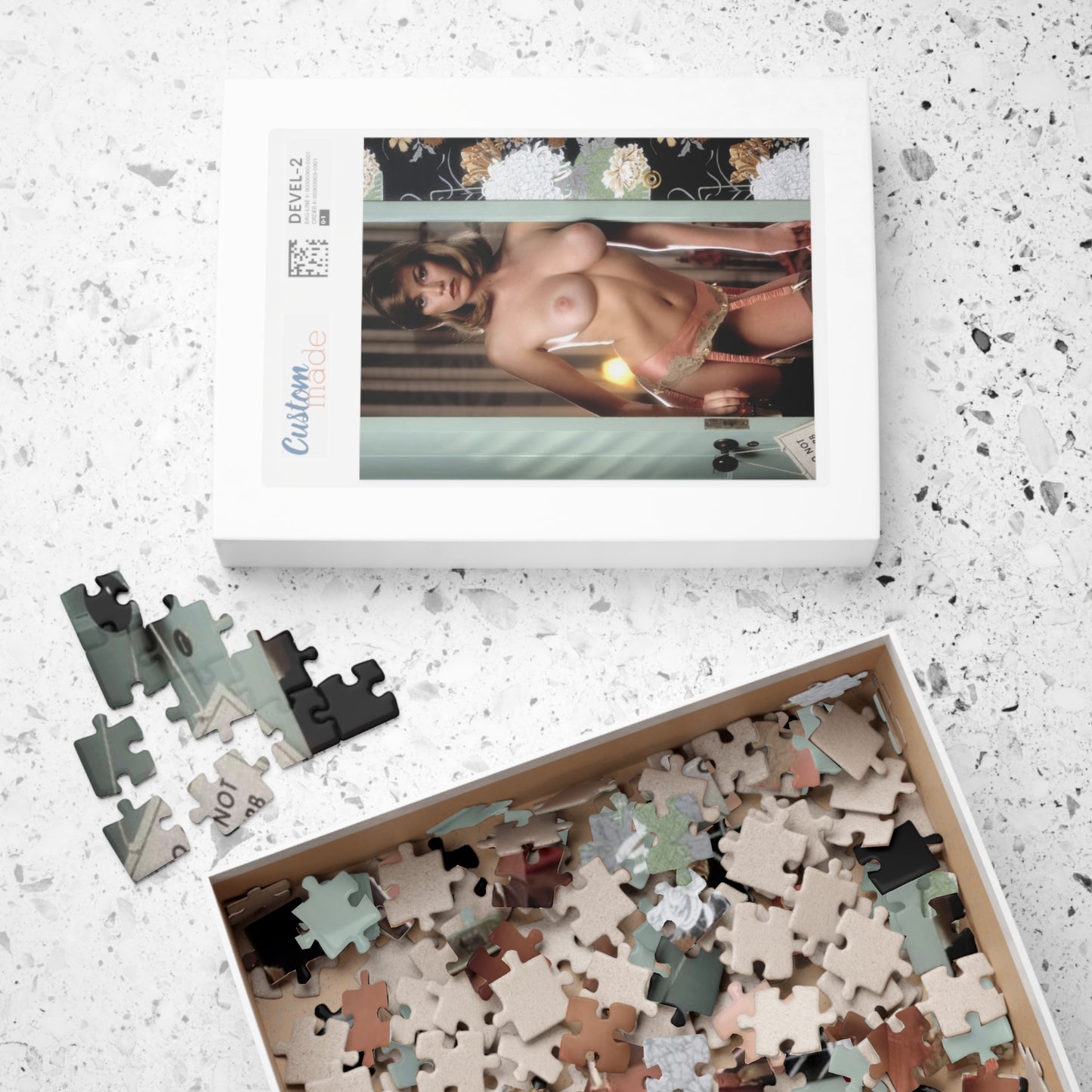 Puzzle (110, 252, 500, 1014-piece) Playboy Playmate December 1977 Ashley Cox