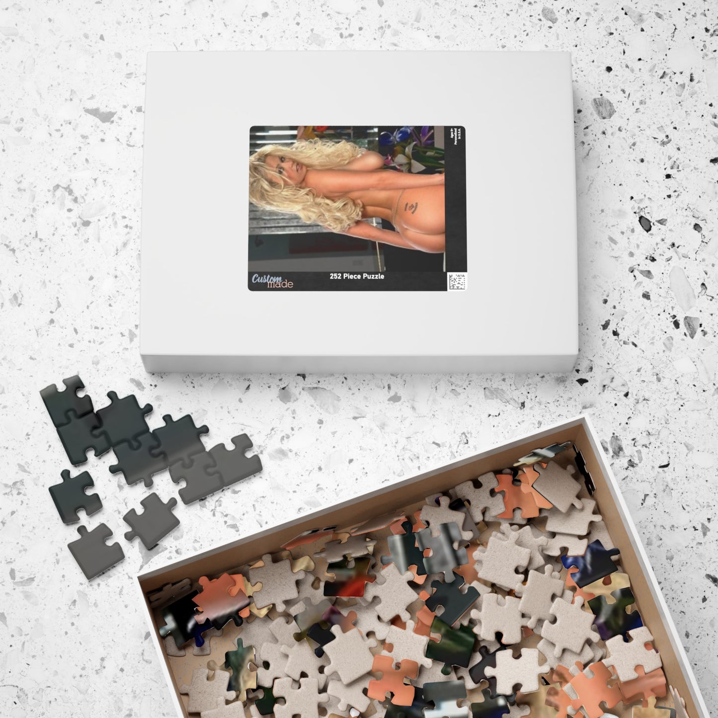 Puzzle (110, 252, 520, 1014-piece) Jenna Jameson Nude