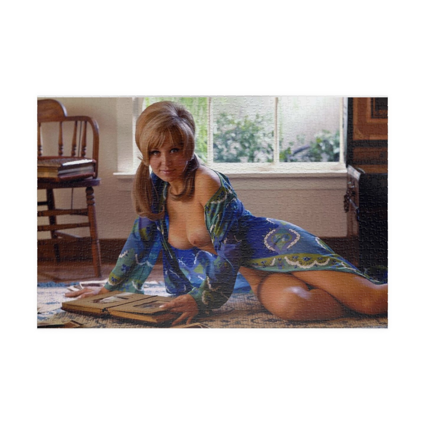 Puzzle (110, 252, 500, 1014-piece) Playboy Playmate September 1969 Shay Knuth