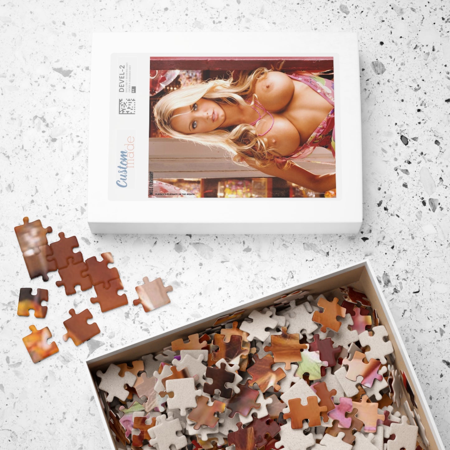 Puzzle (110, 252, 500, 1014-piece) Playmate February 2006 Cassandra Lynn