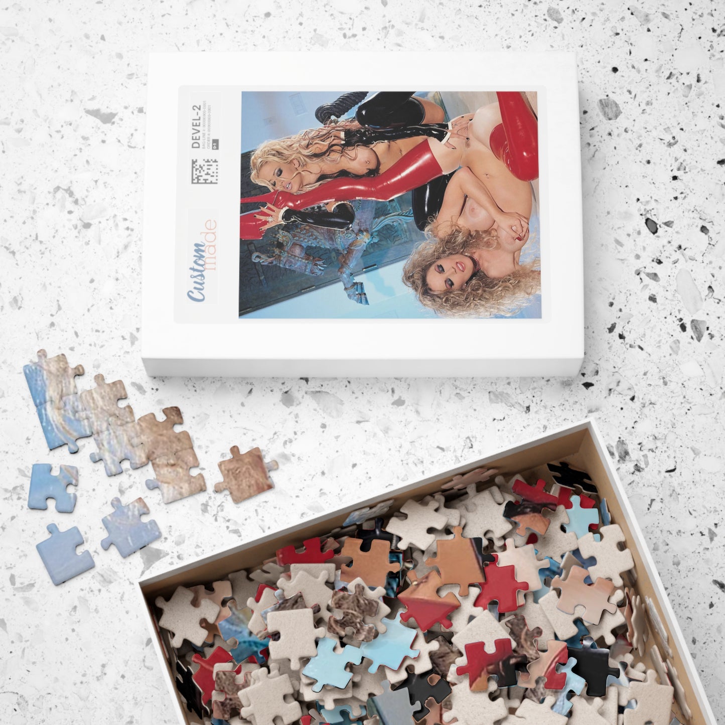 Puzzle (110, 252, 520, 1014-piece) Jenna Jameson and Janine Lindenmulder