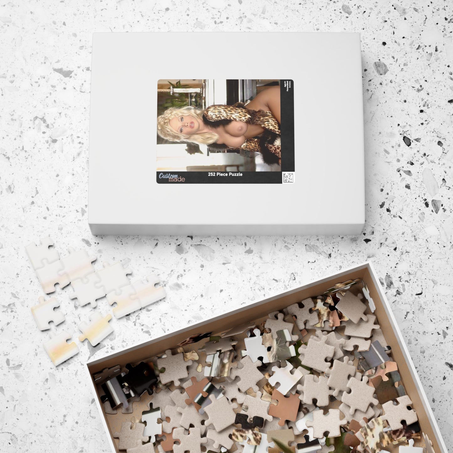 Puzzle (110, 252, 520, 1014-piece) Pornstar Chloe Jones Nude