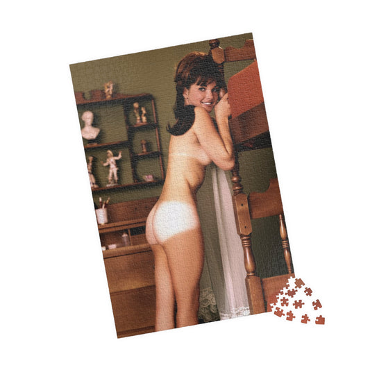 Puzzle (110, 252, 500, 1014-piece) Playboy Playmate December 1967 Lynn Winchell