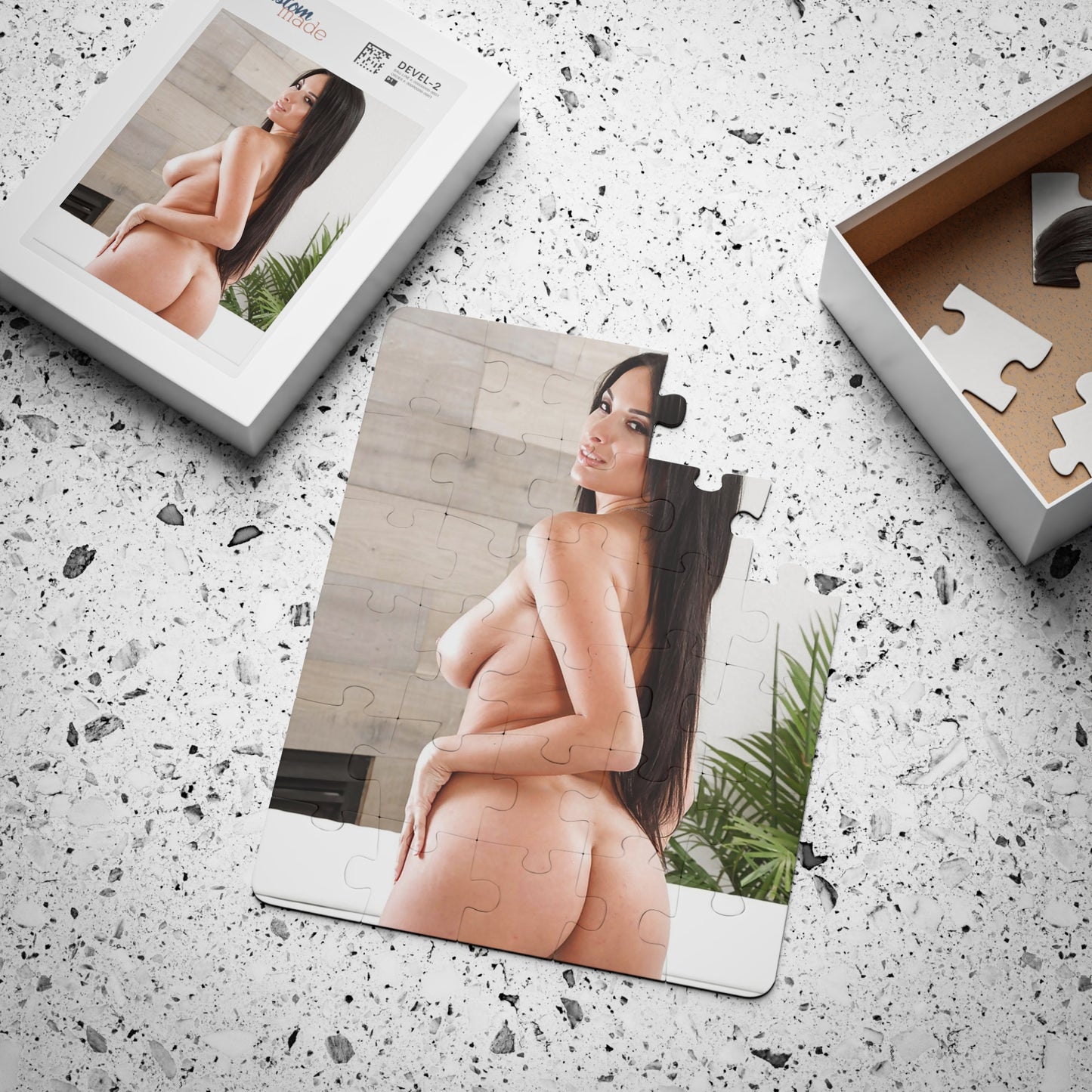 Puzzle, 30-Piece Porn Star Anissa Kate Nude