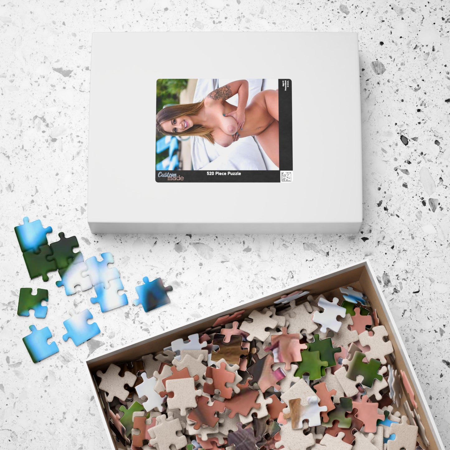 Puzzle (110, 252, 500, 1014-piece) Layla London Naked