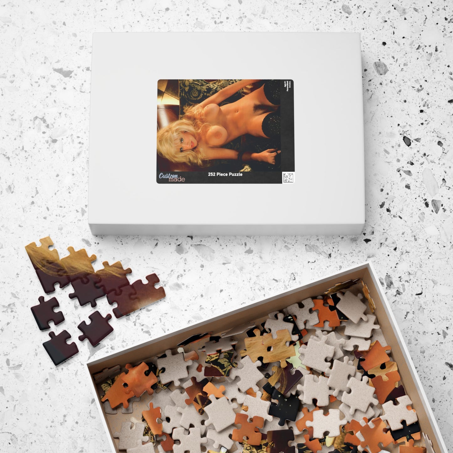 Puzzle (110, 252, 520, 1014-piece) Playboy Playmate October 1993 Jenny McCarthy