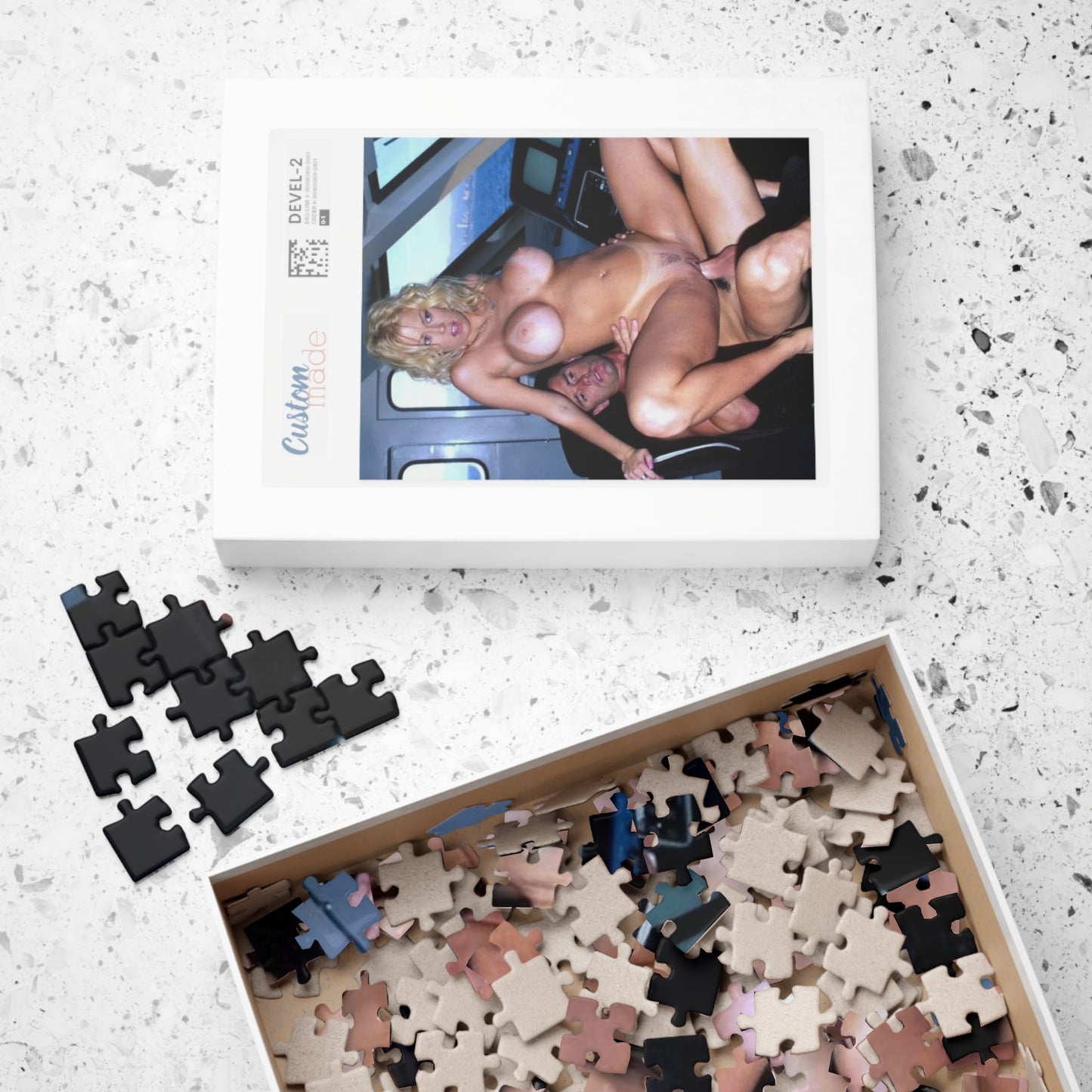 Puzzle (110, 252, 520, 1014-piece) Jenna Jameson